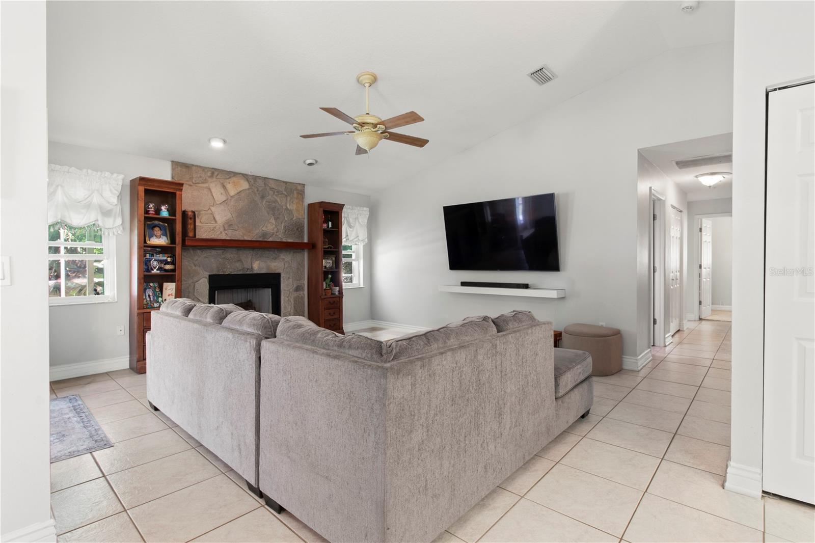 5910 BELLA RD — photo 15