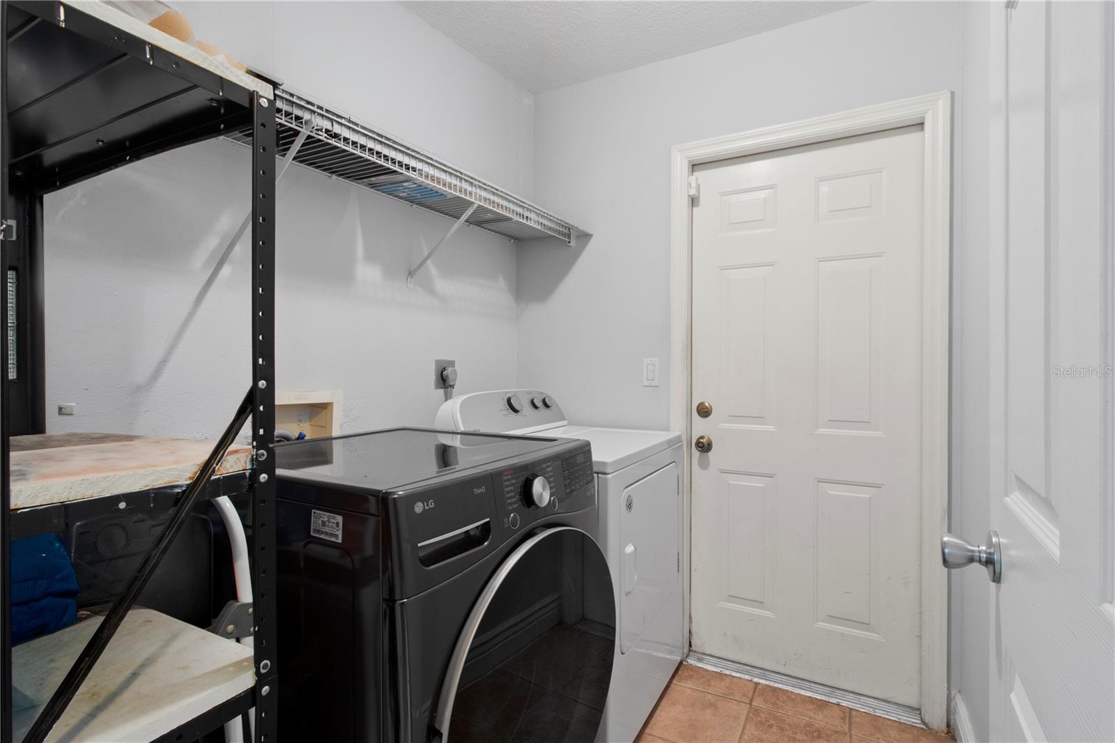 5910 BELLA RD — photo 32