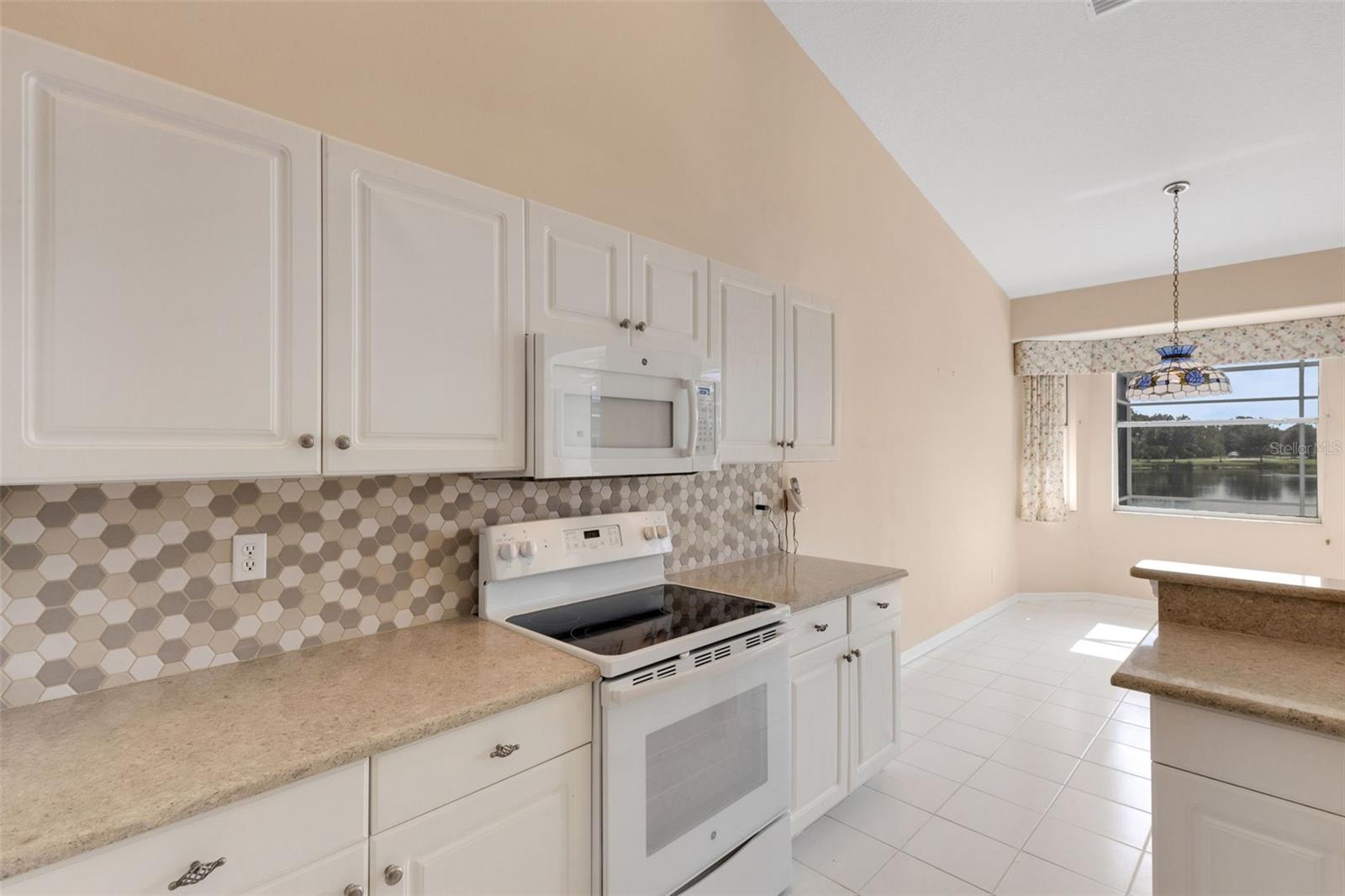 8976 WHITEMARSH AVE — photo 32