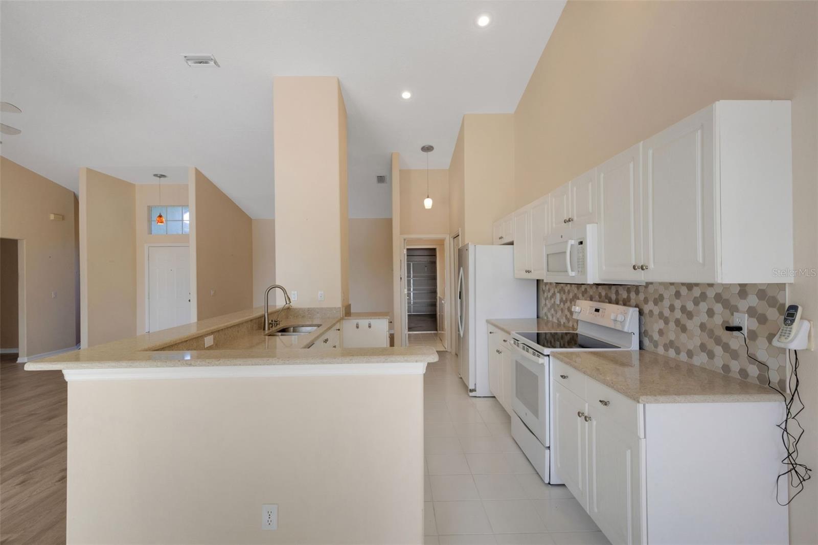 8976 WHITEMARSH AVE — photo 30