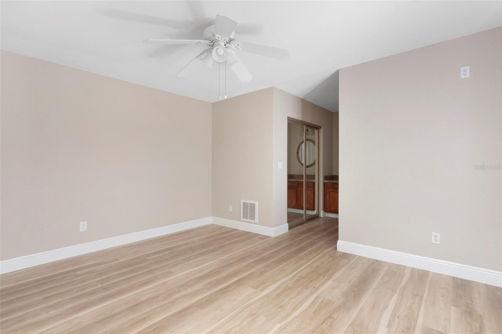 491 ST TROPEZ CIR NE — photo 22