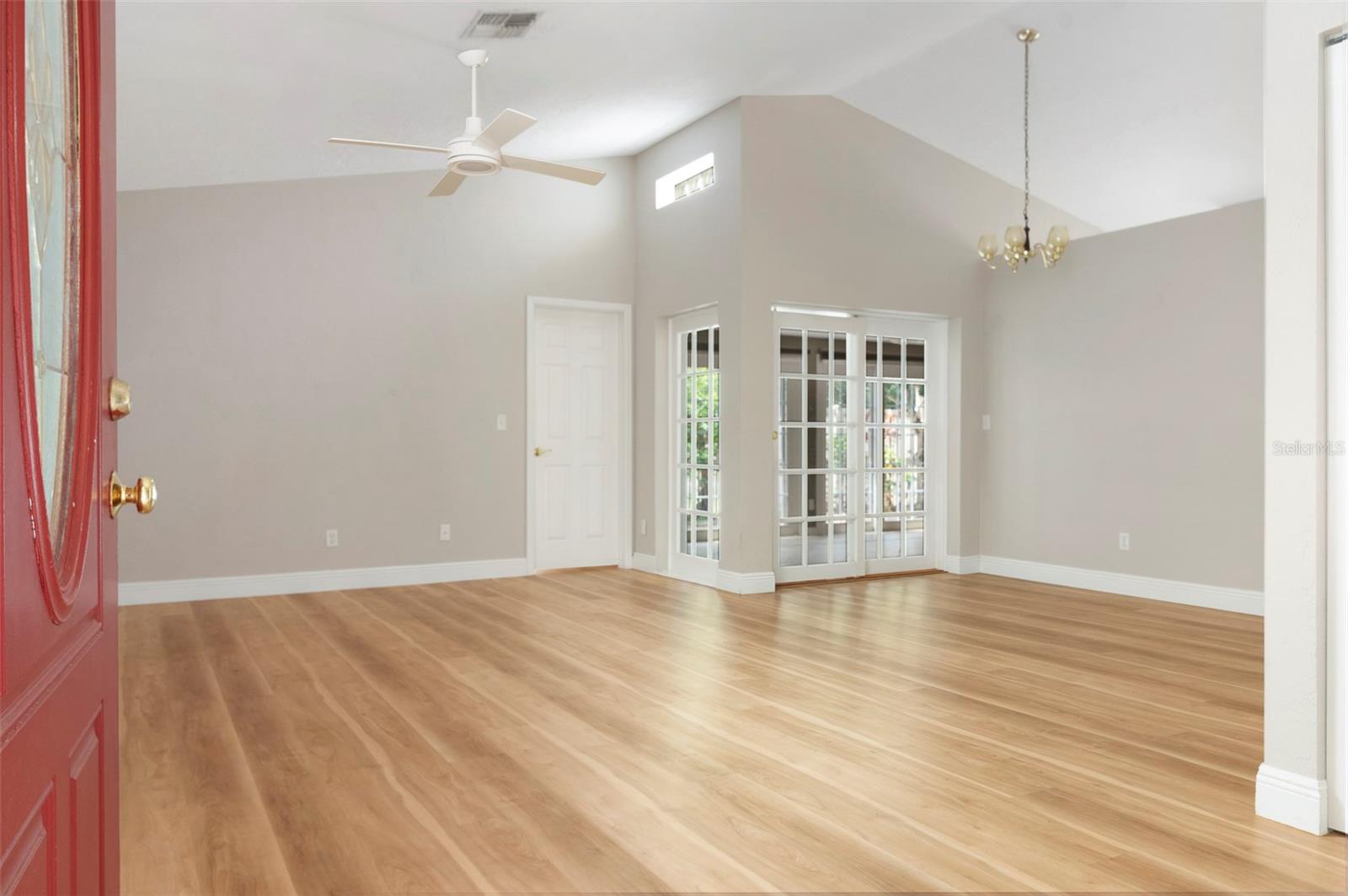 491 ST TROPEZ CIR NE — photo 4