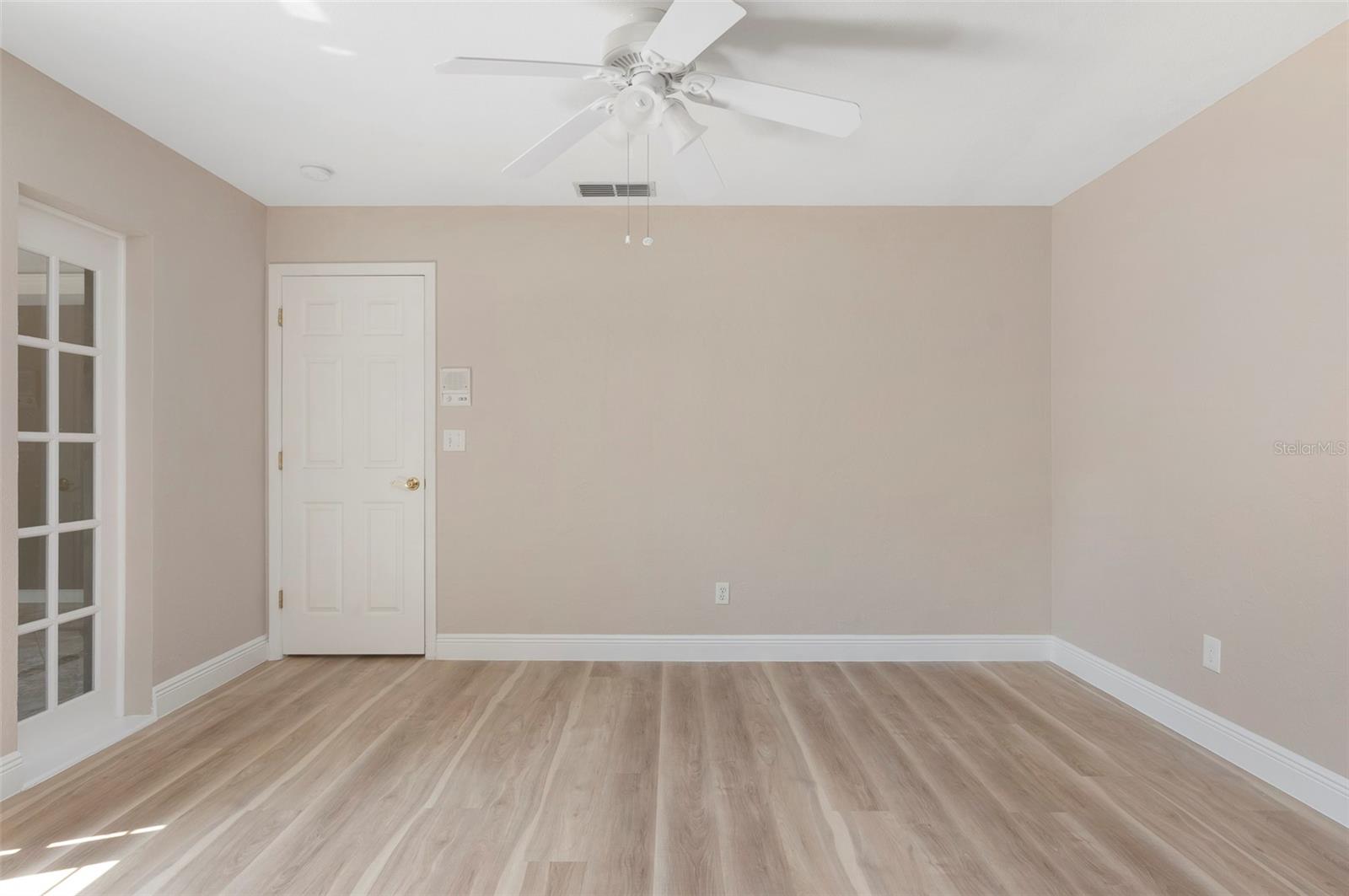 491 ST TROPEZ CIR NE — photo 24