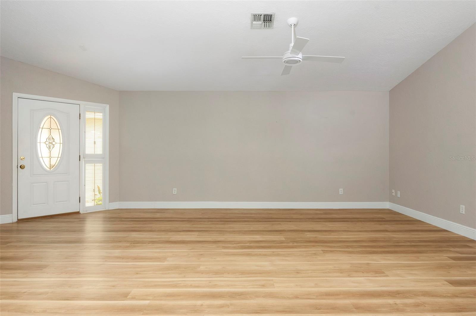 491 ST TROPEZ CIR NE — photo 8