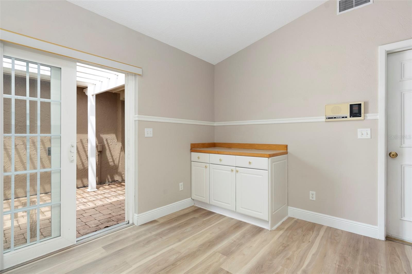 491 ST TROPEZ CIR NE — photo 11