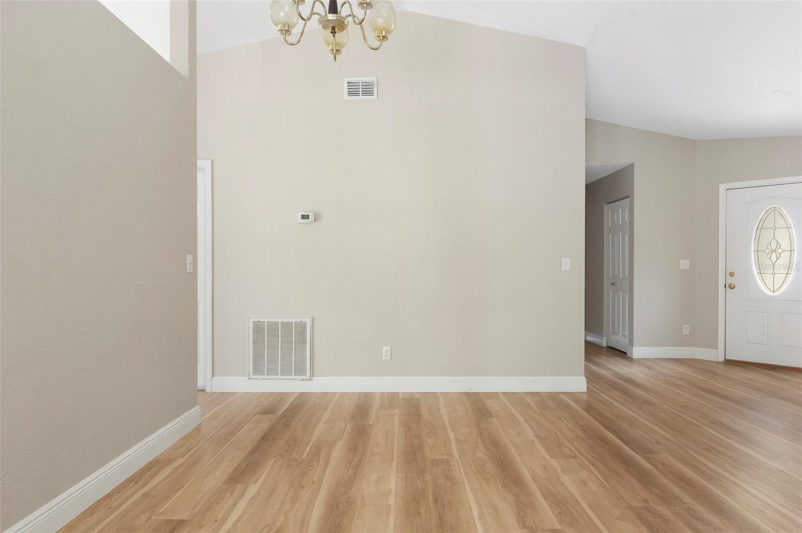 491 ST TROPEZ CIR NE — photo 9
