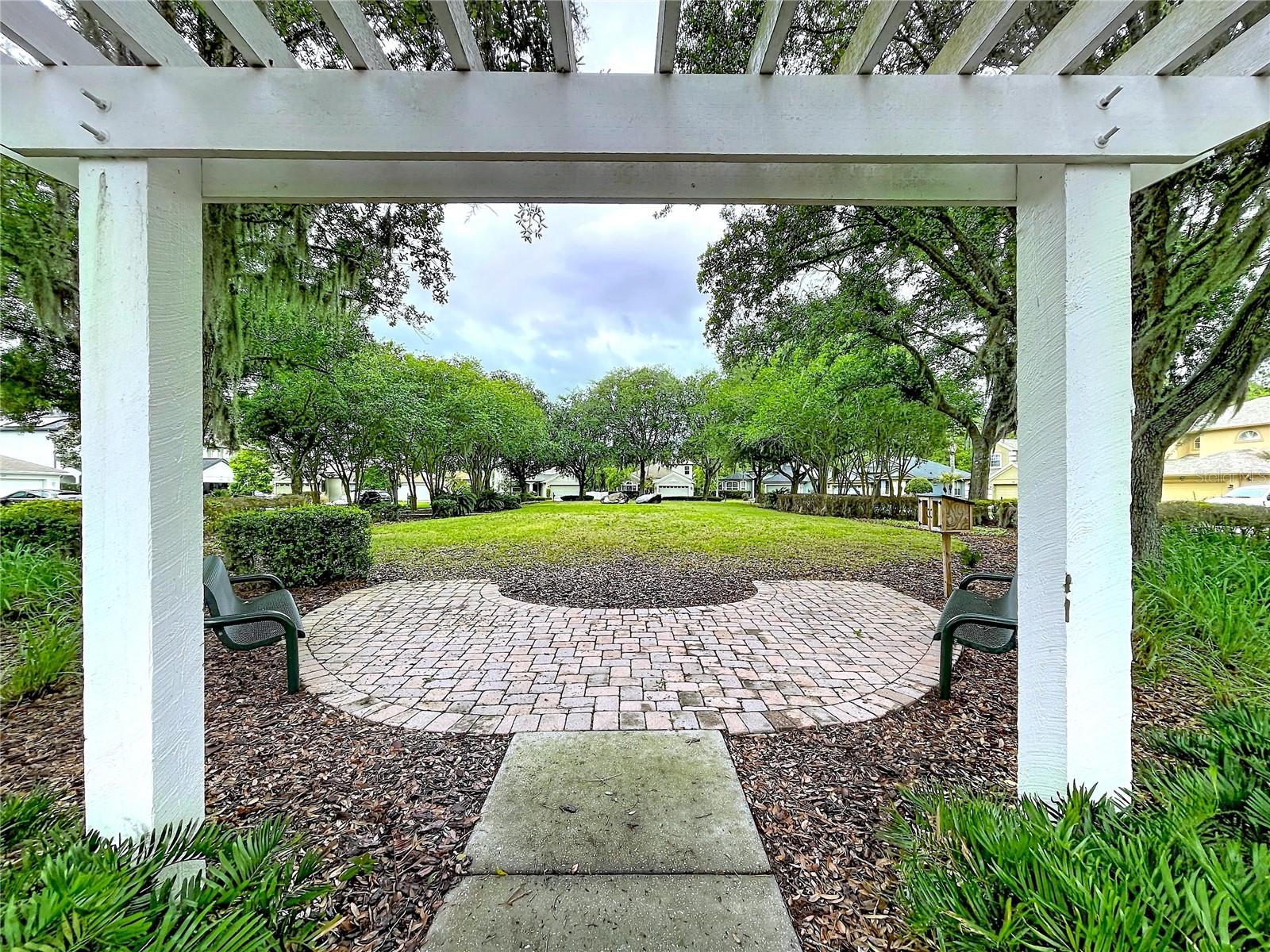 27509 EDENFIELD DR — photo 43