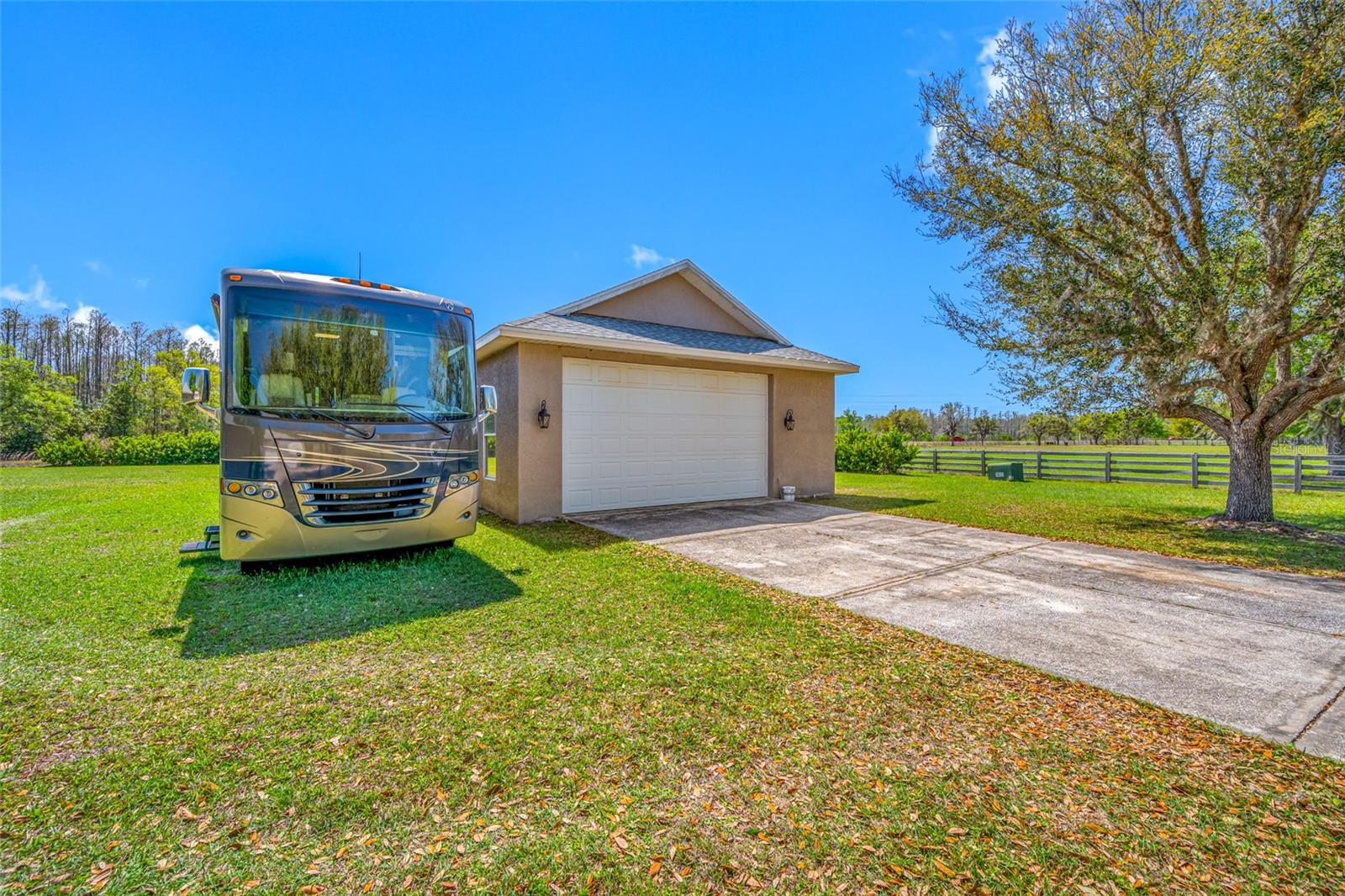 11939 PASCO TRAILS BLVD — photo 7