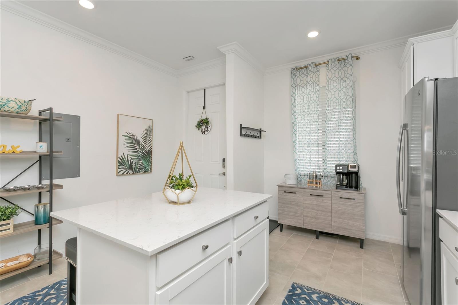 18028 GAWTHROP DR #403 — photo 4