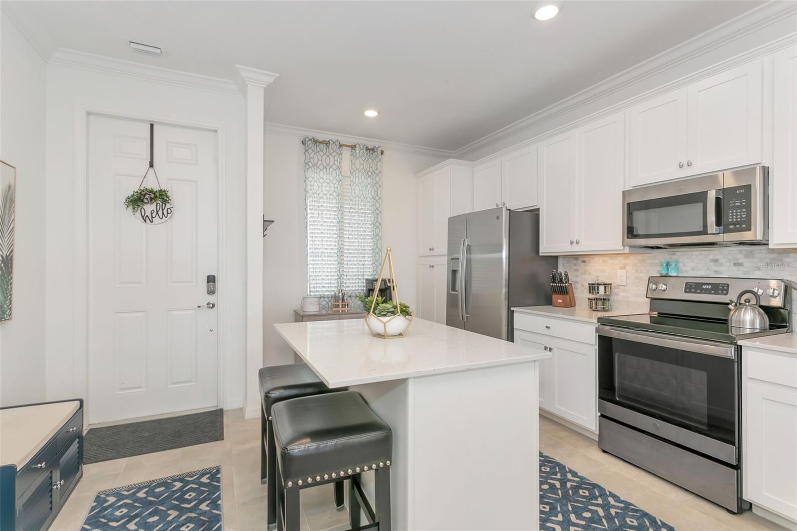 18028 GAWTHROP DR #403 — photo 3