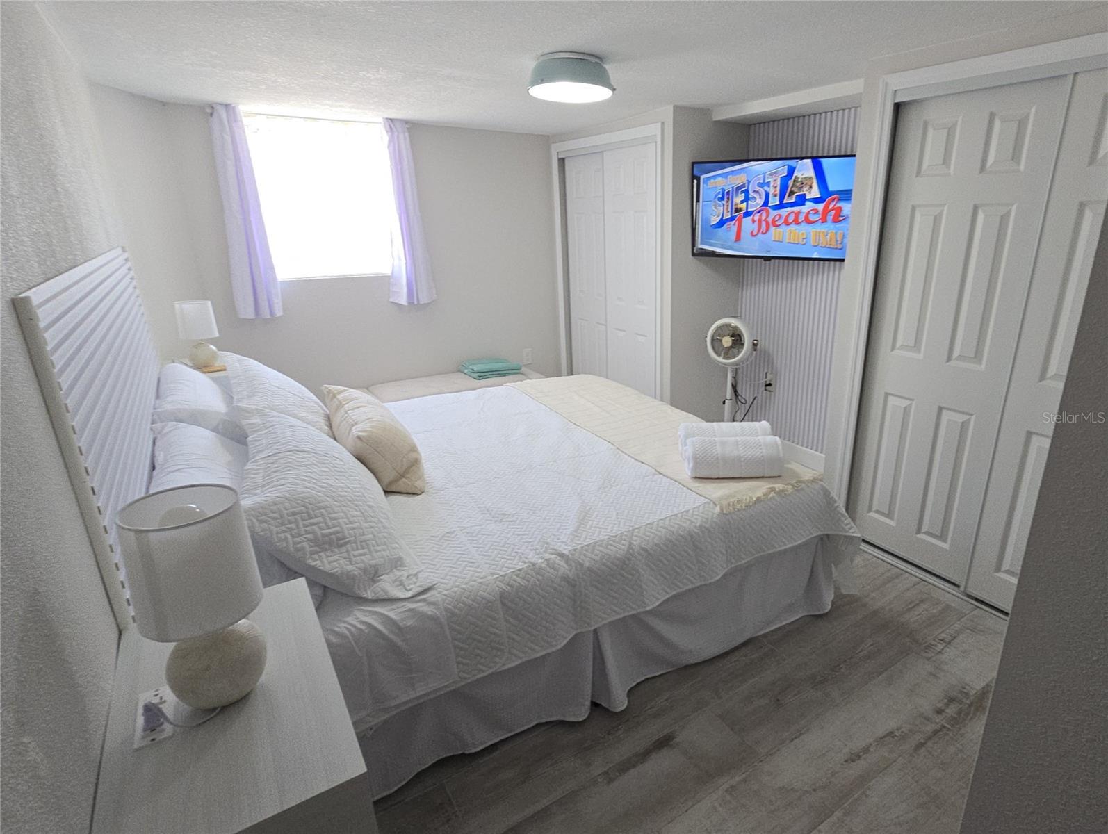 2107 PINE TER — photo 11