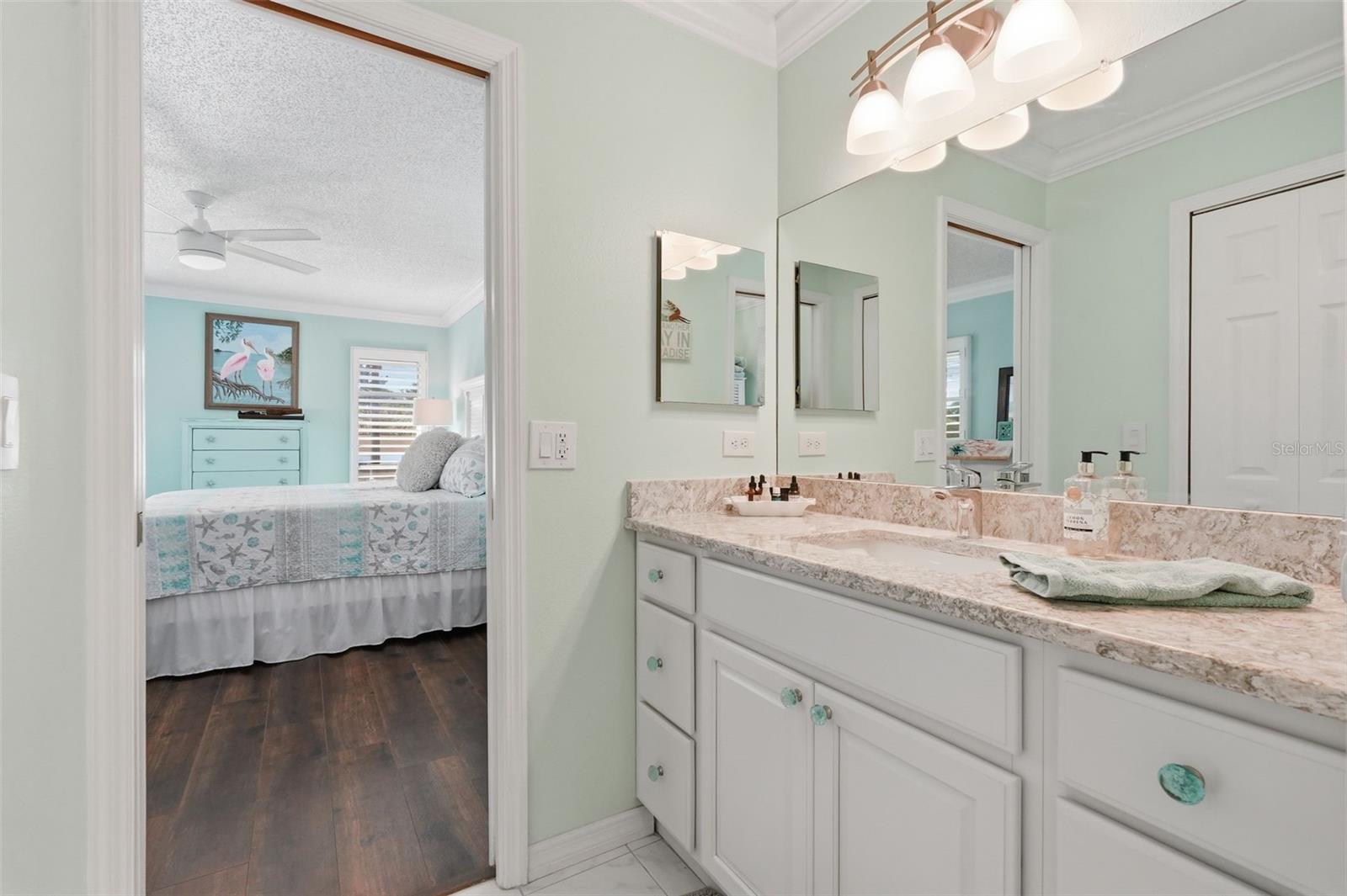 212 CEDARWOOD CIR #212 — photo 31