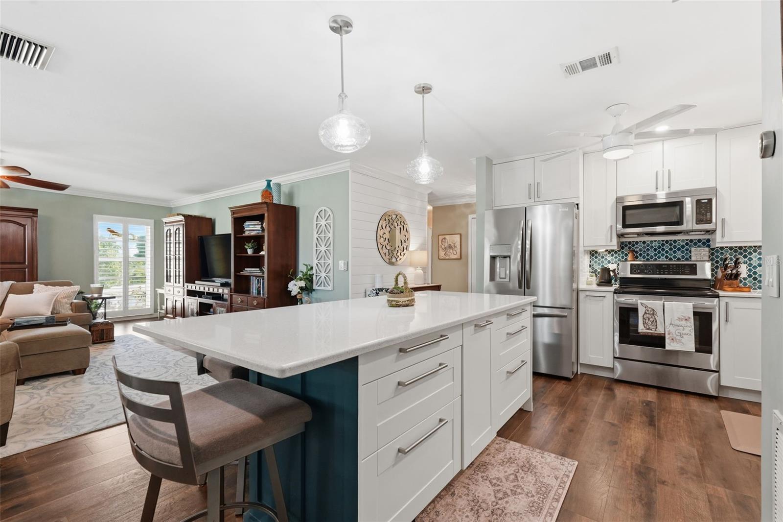 212 CEDARWOOD CIR #212 — photo 12