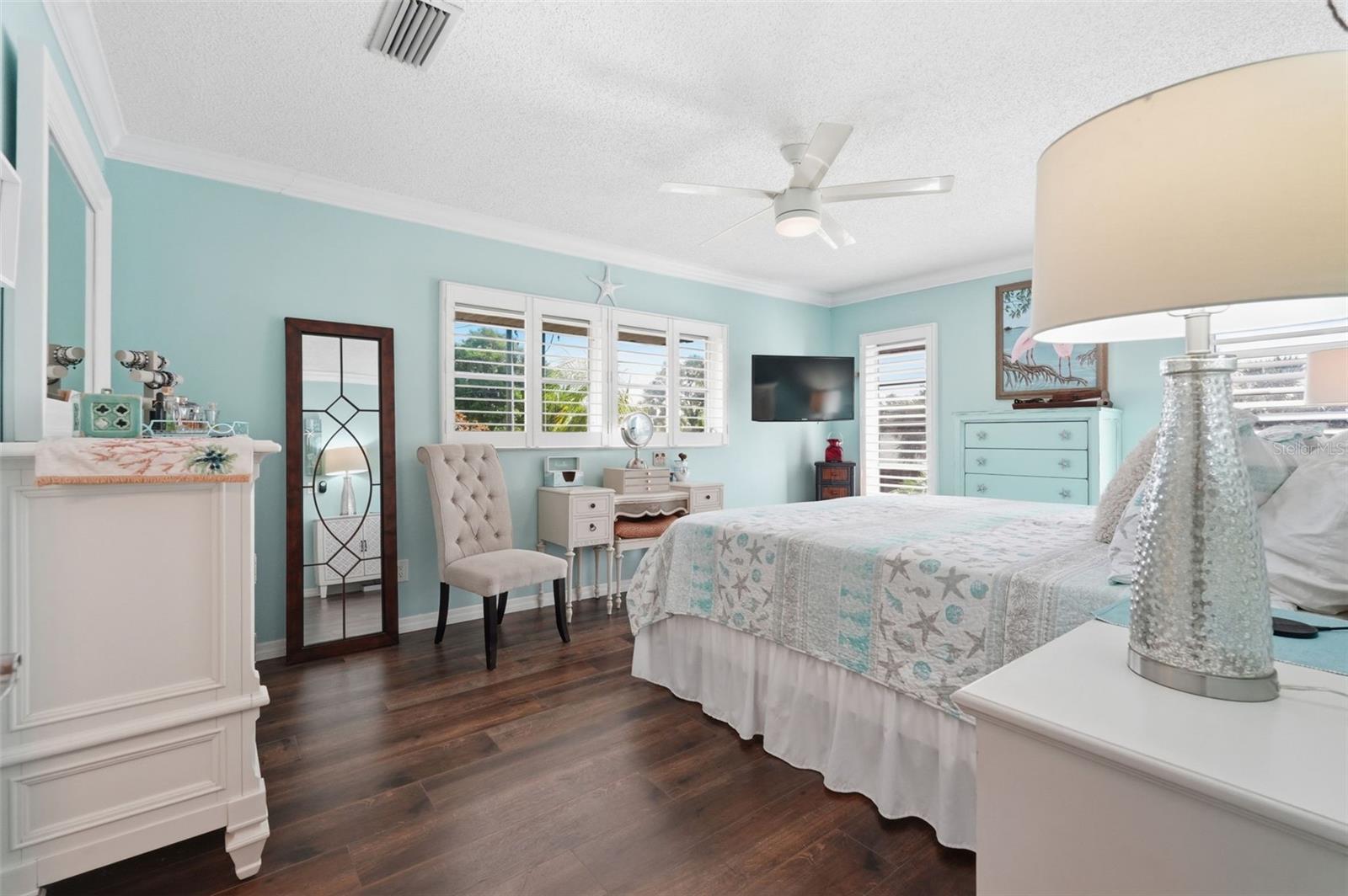 212 CEDARWOOD CIR #212 — photo 36