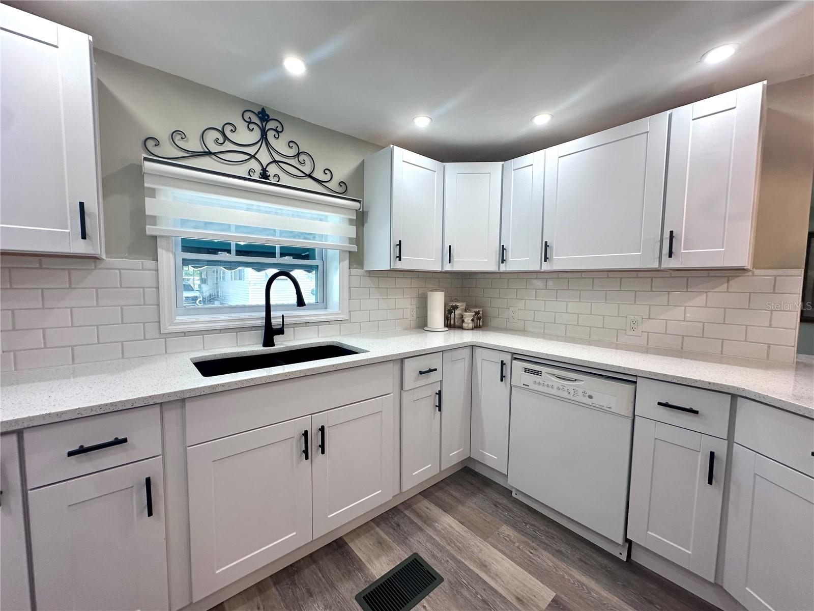 1100 BELCHER RD S #498 — photo 5