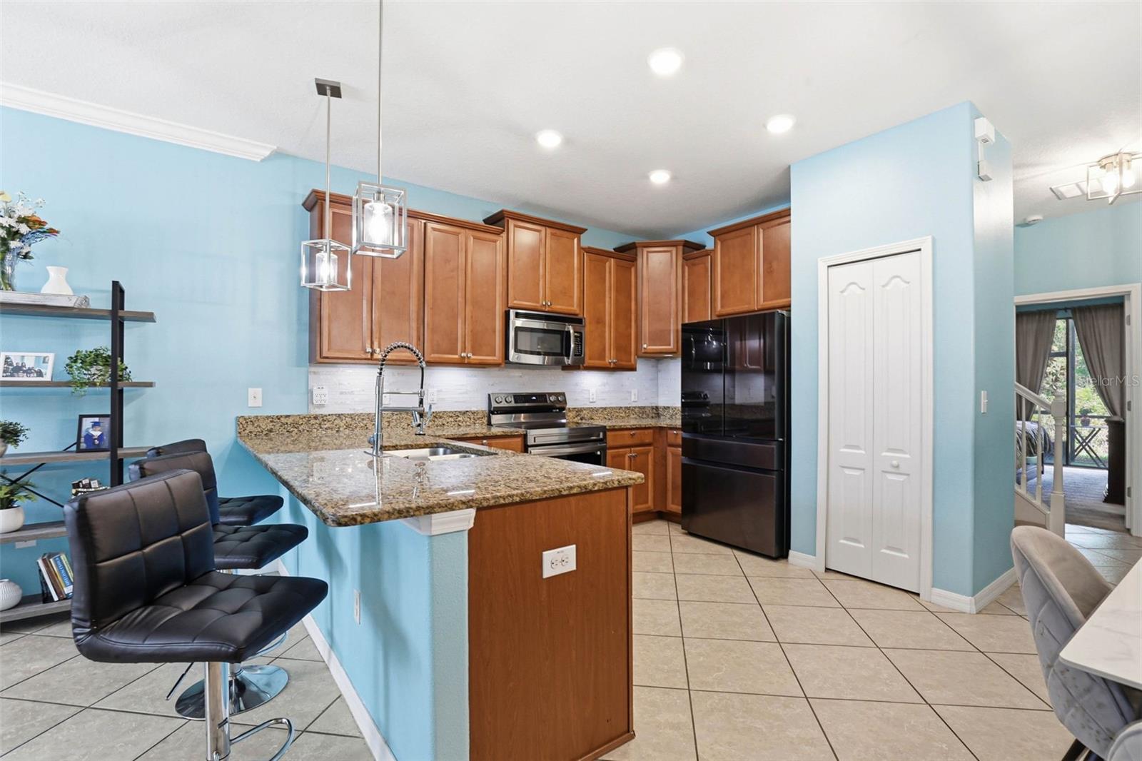 4390 FENNWOOD CT — photo 11