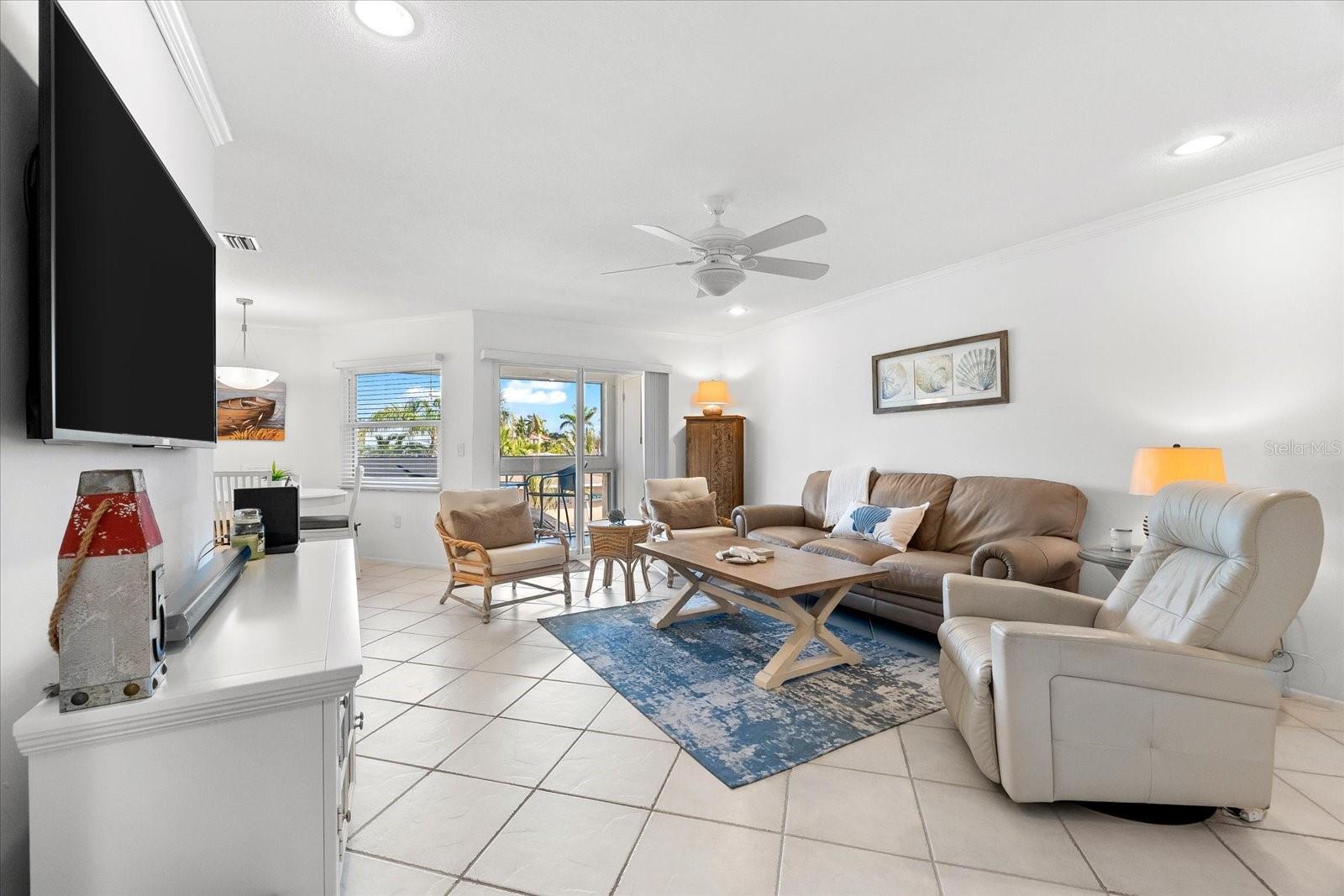 6708 SARASEA CIR #202 — photo 4