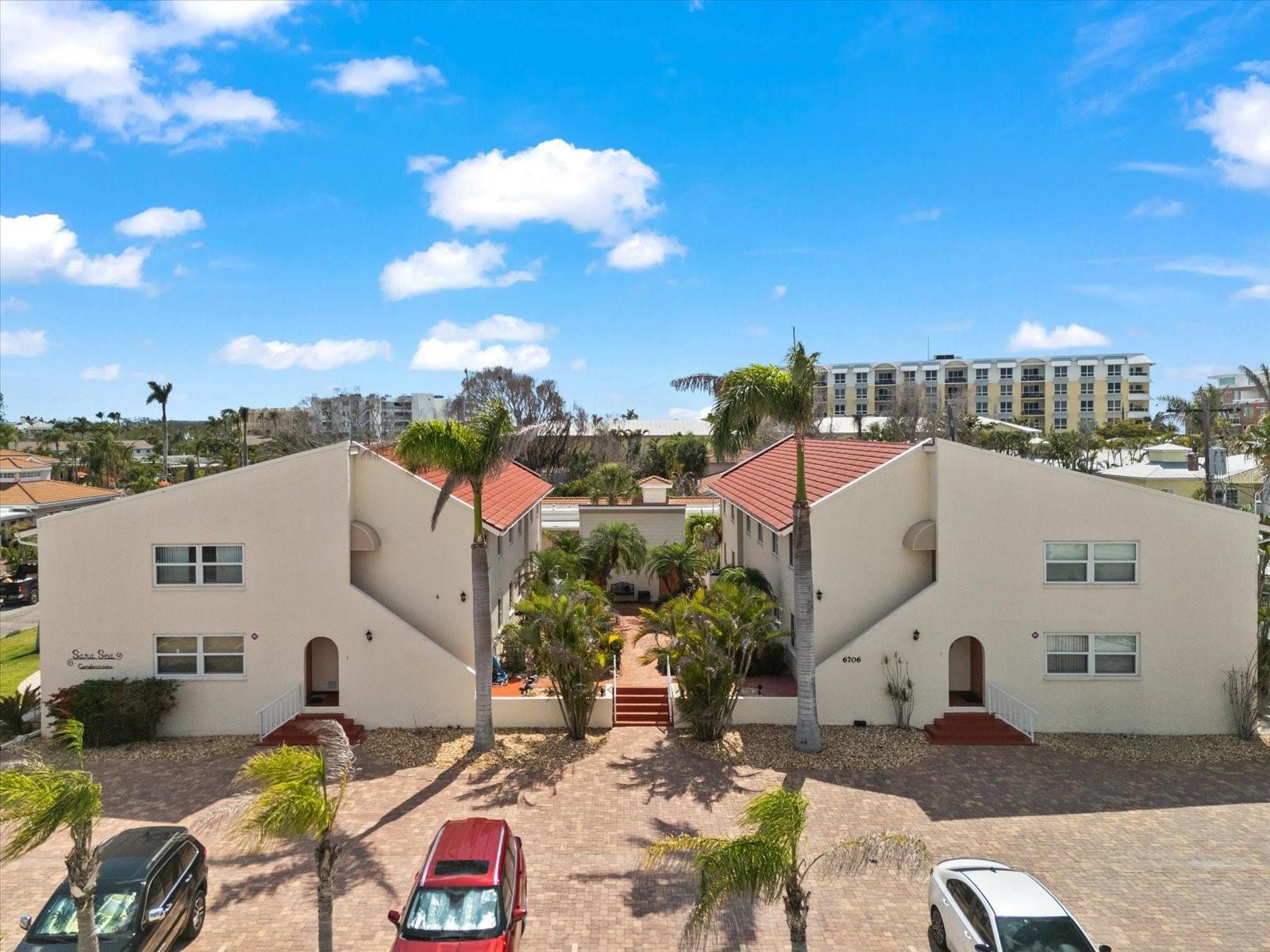 6708 SARASEA CIR #202 — photo 45