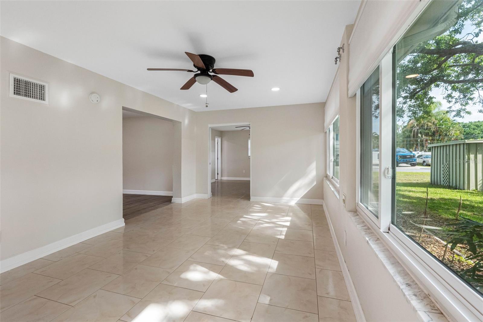 624 ORANGE ST — photo 22