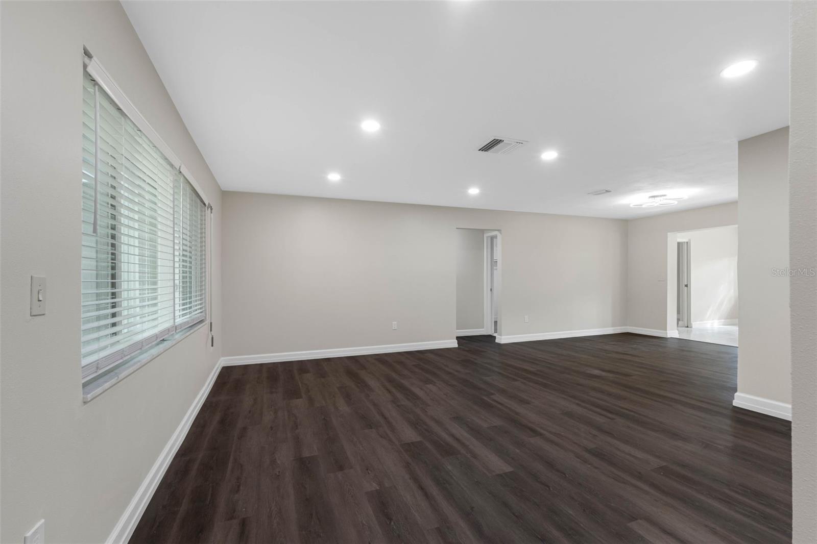 624 ORANGE ST — photo 3