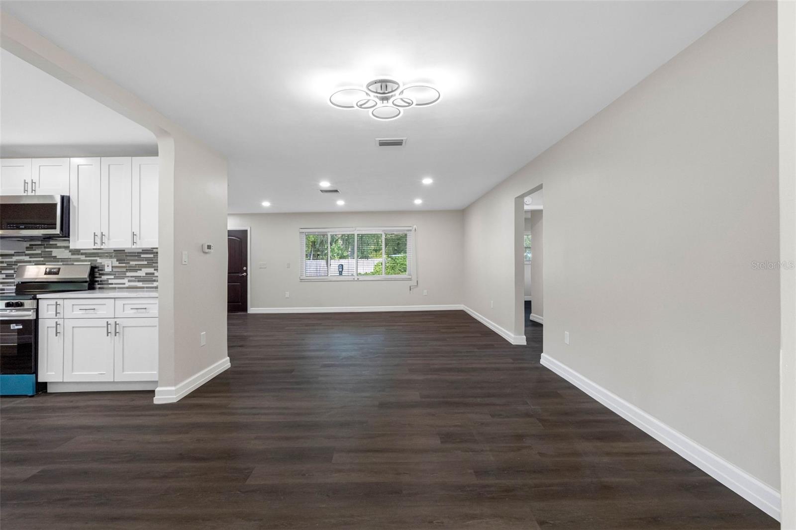 624 ORANGE ST — photo 8