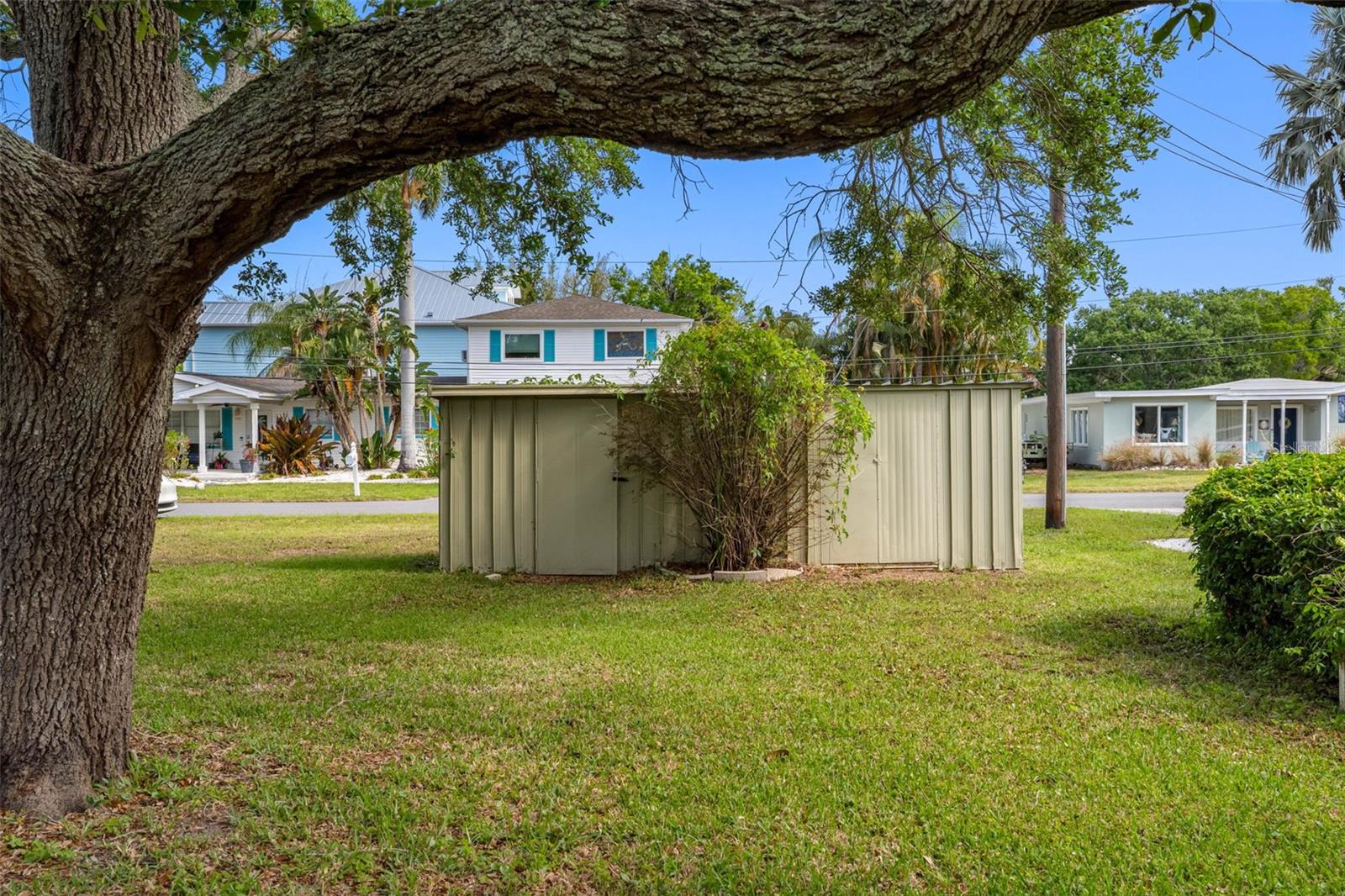 624 ORANGE ST — photo 38