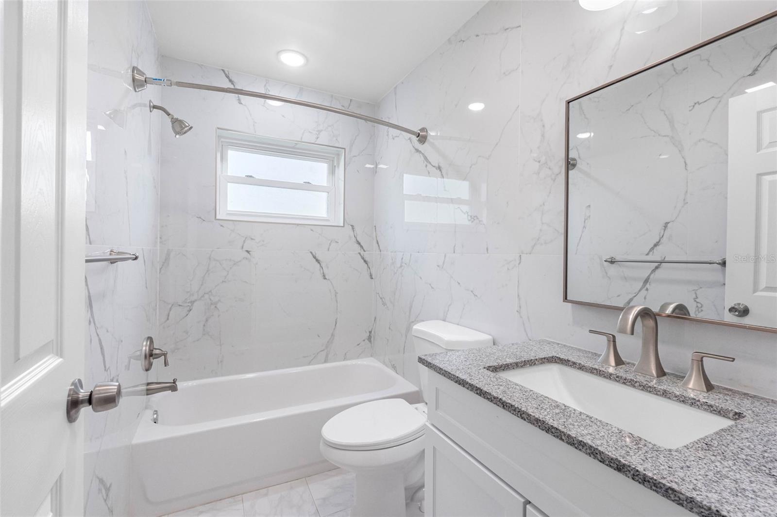 624 ORANGE ST — photo 25
