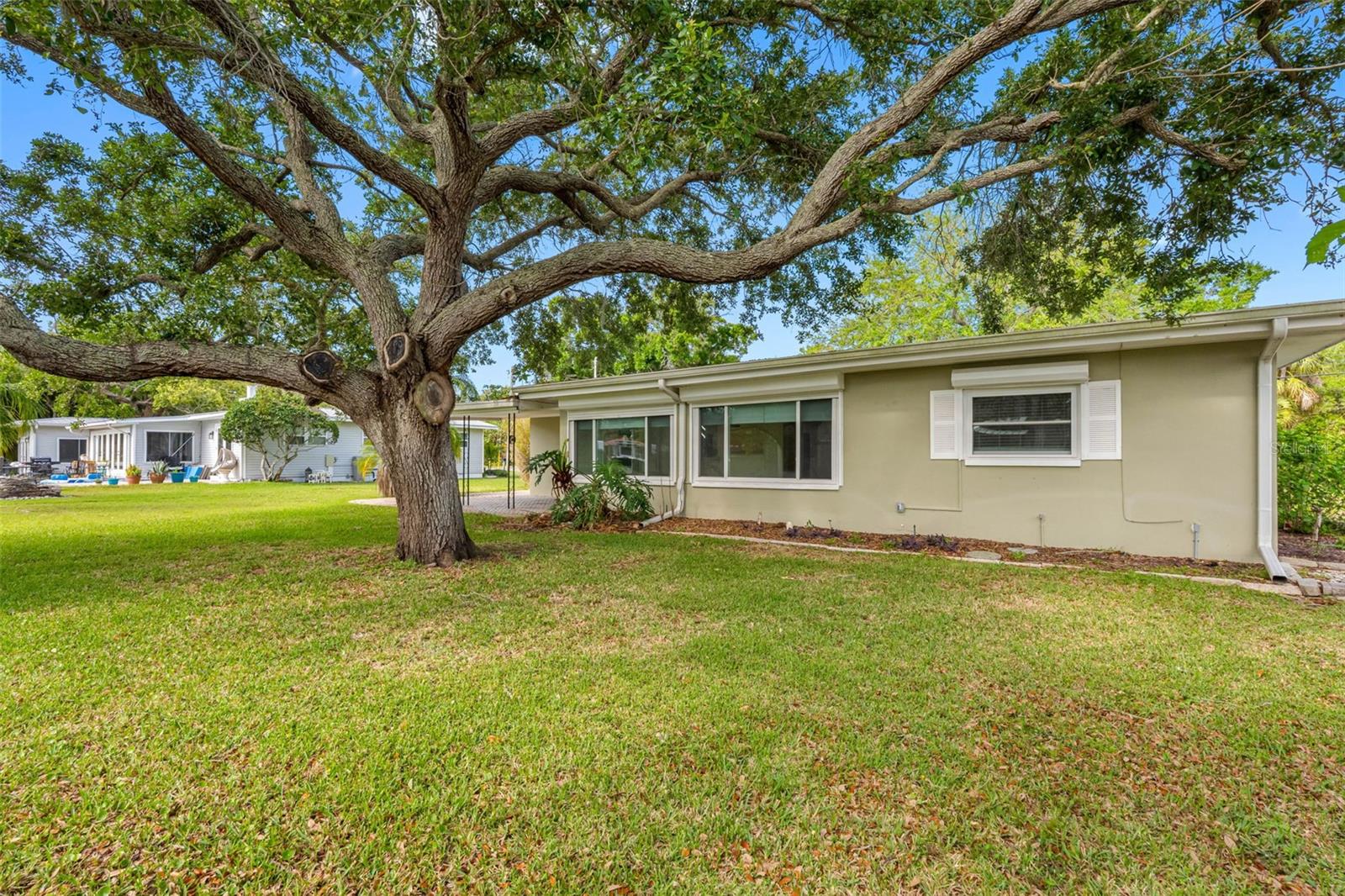 624 ORANGE ST — photo 40