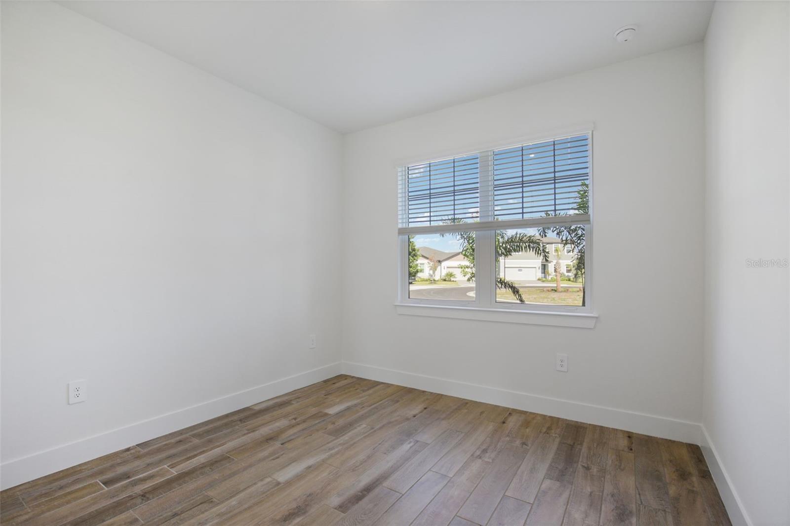 184 SHADY EDGE LOOP — photo 16