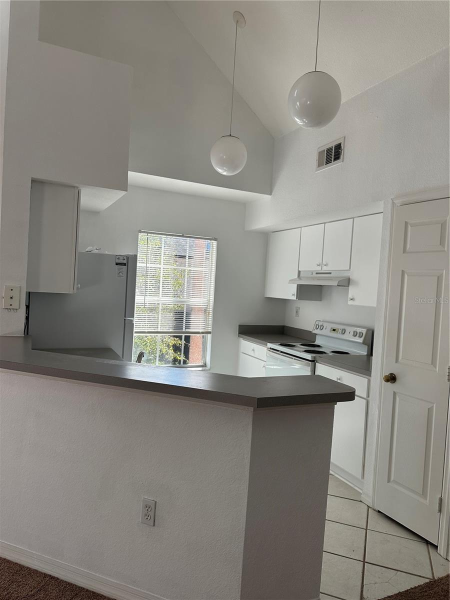 Home in TAMPA — photo 3