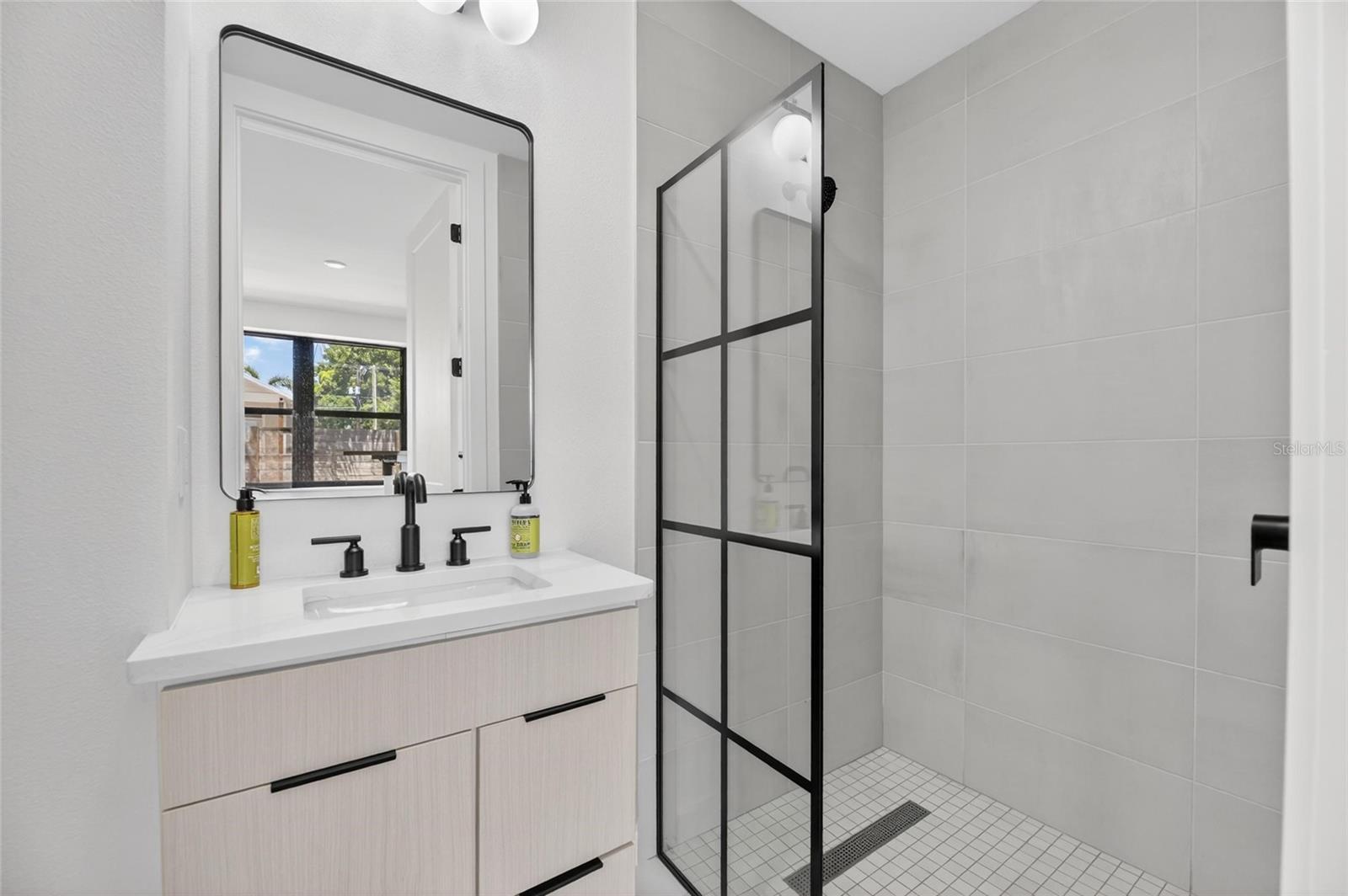 1801 N MORGAN ST #11 — photo 15