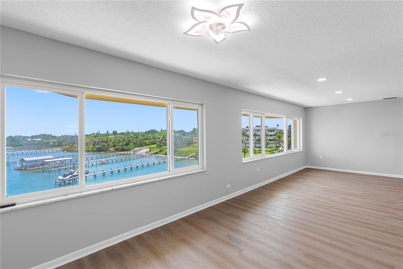 100 BLUFF VIEW DR #404C — photo 6