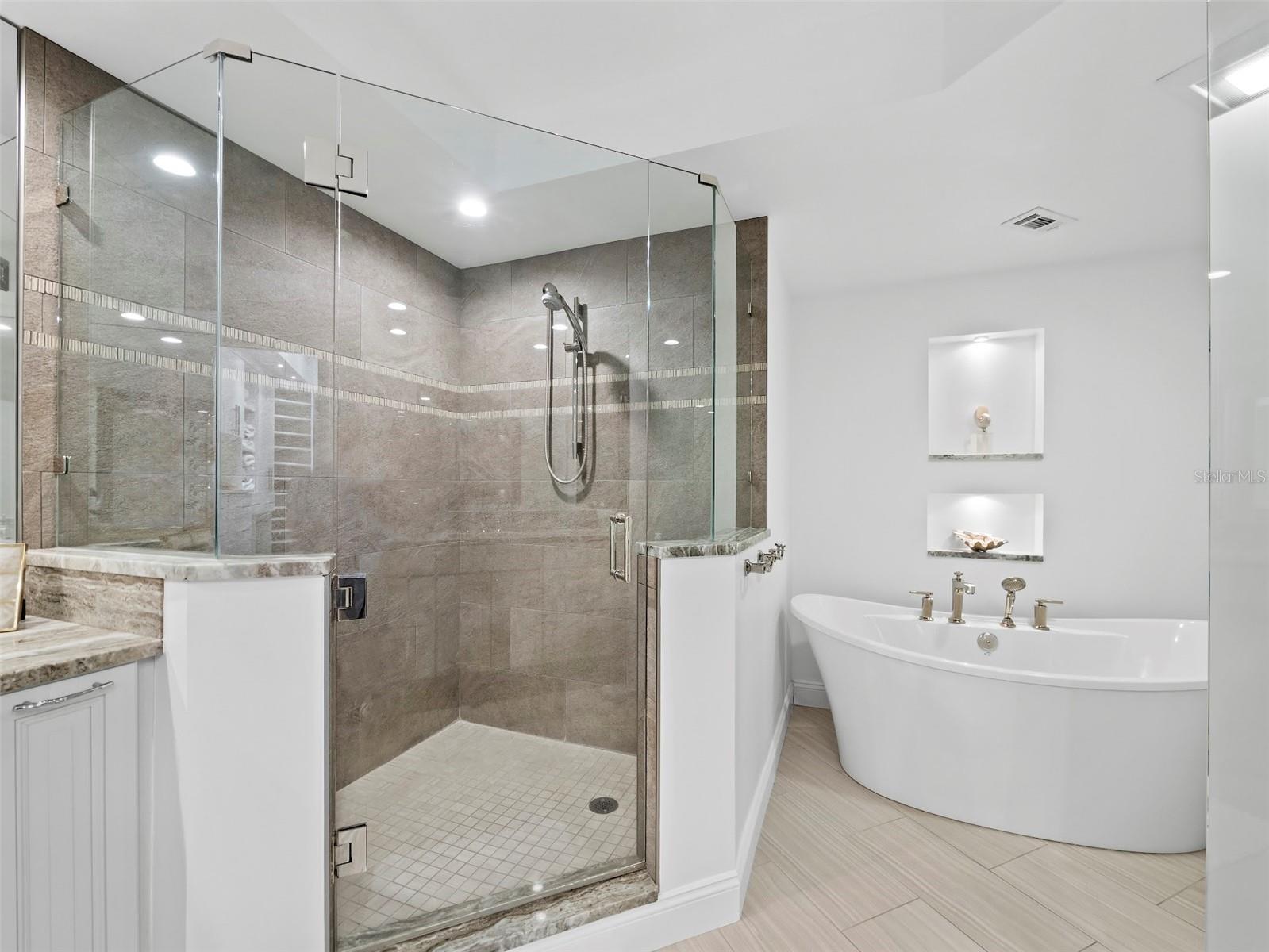 535 SANCTUARY DR #A603 — photo 23