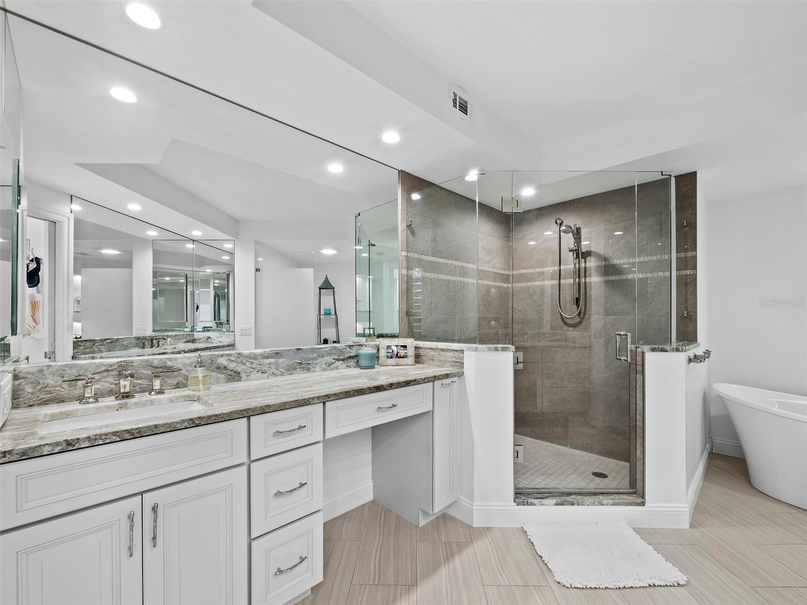 535 SANCTUARY DR #A603 — photo 22