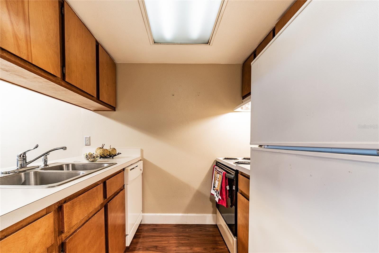 4875 W MCELROY AVE #G208 — photo 9