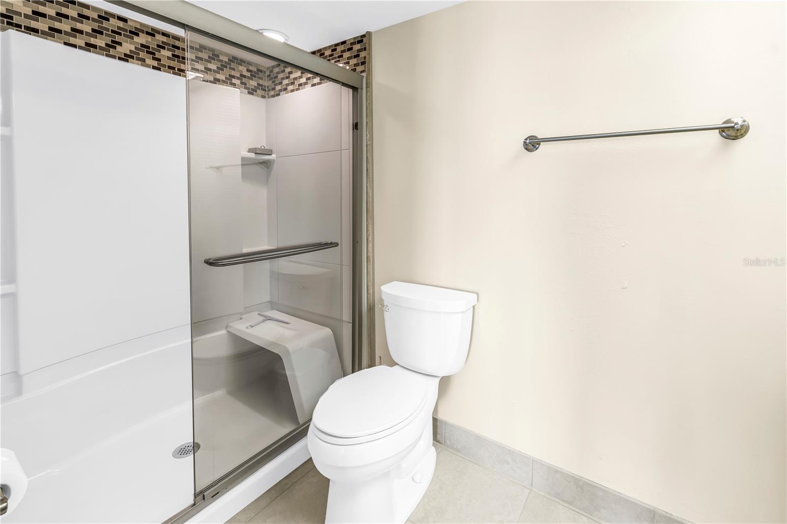 5220 BRITTANY DR S #1202 — photo 26
