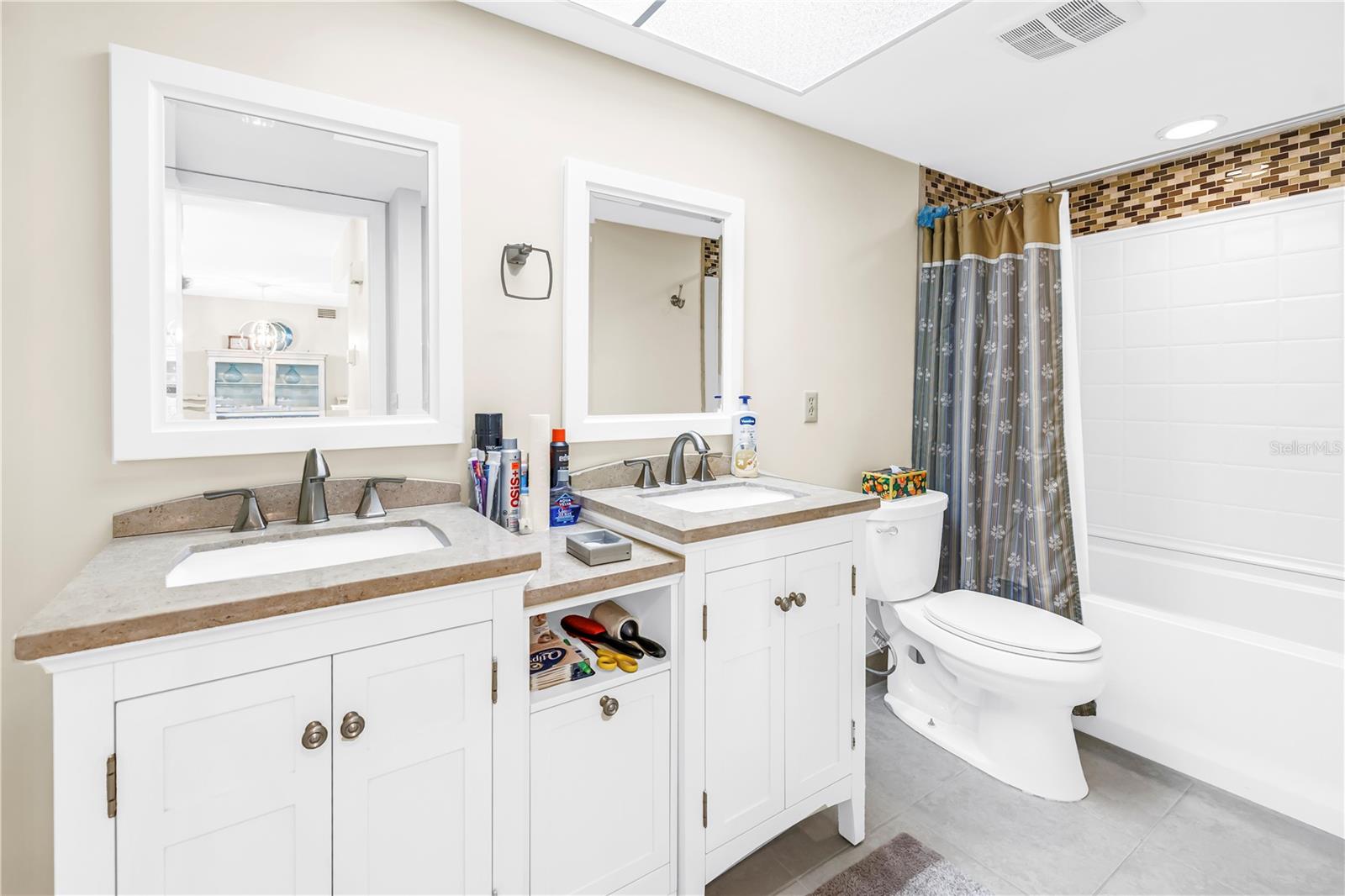 5220 BRITTANY DR S #1202 — photo 21
