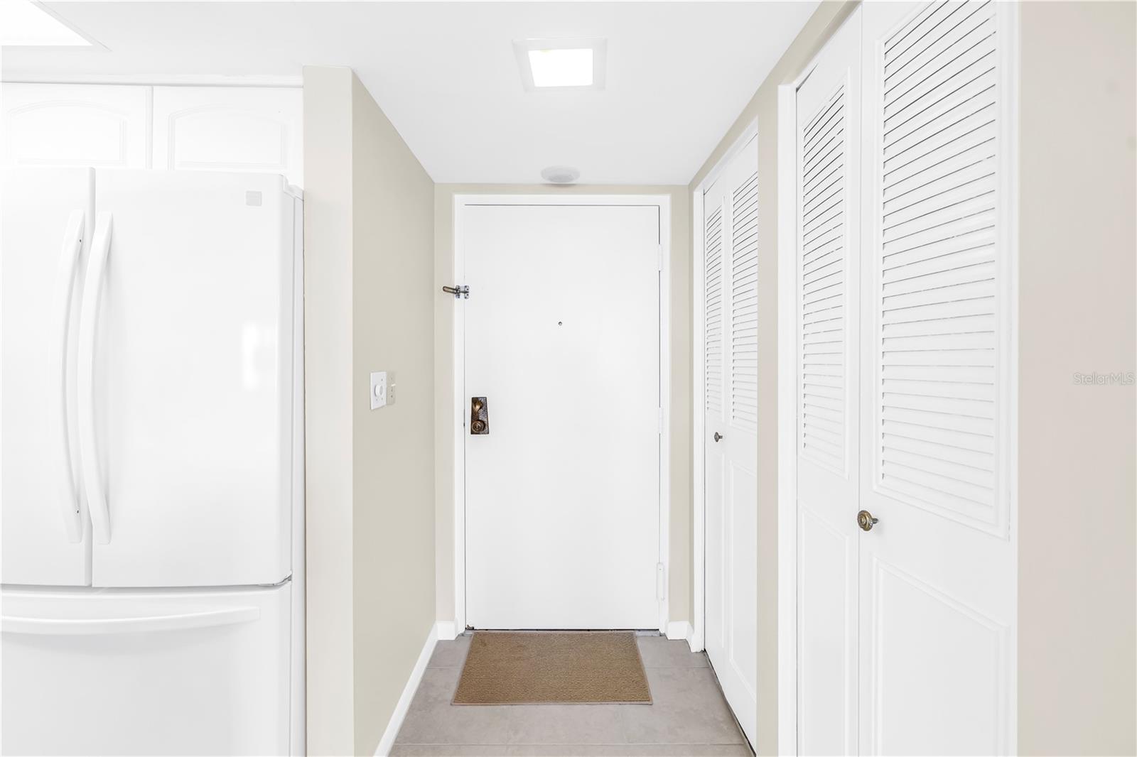 5220 BRITTANY DR S #1202 — photo 11