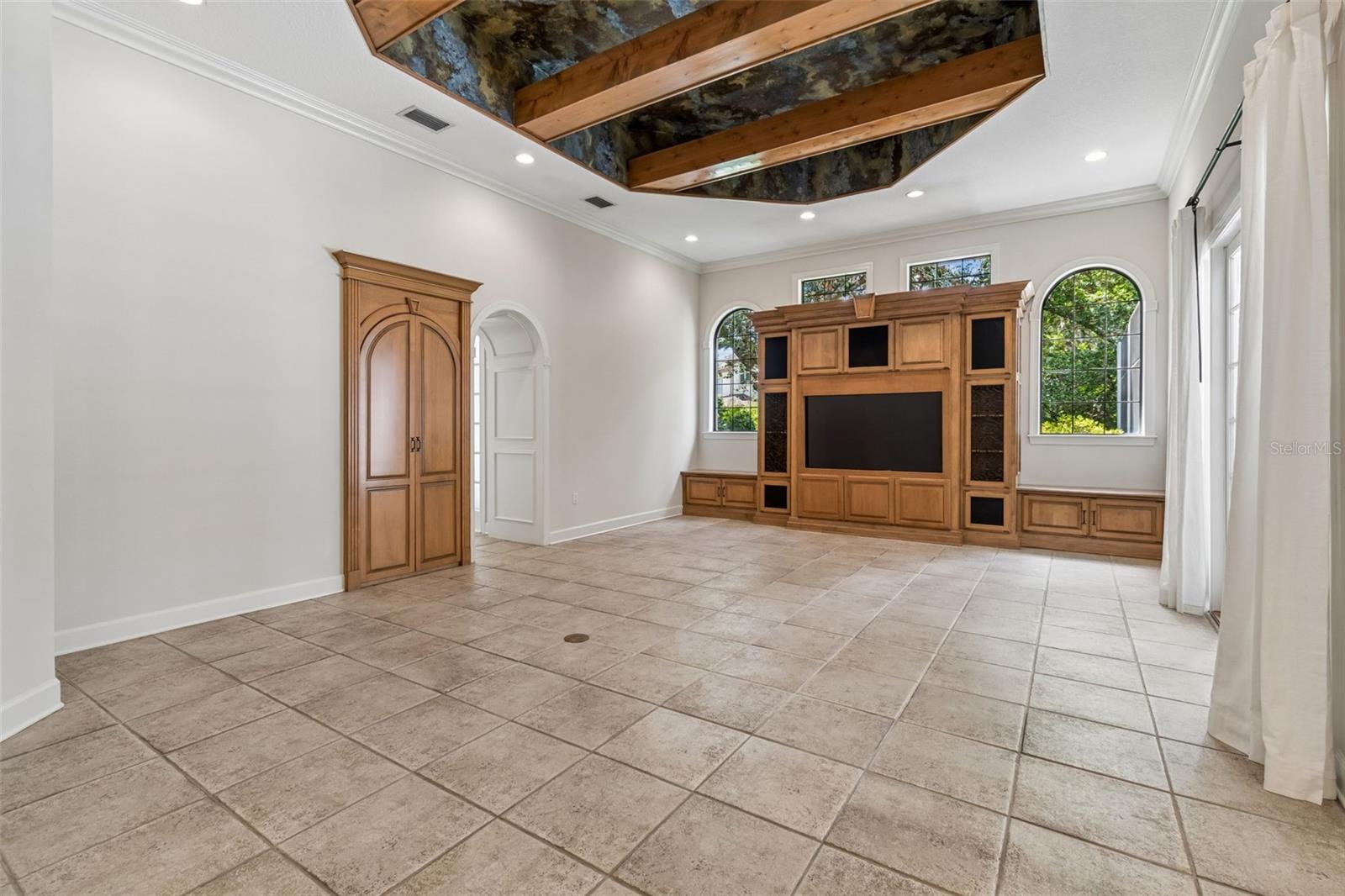 702 BERROCALES DE AVILA — photo 40