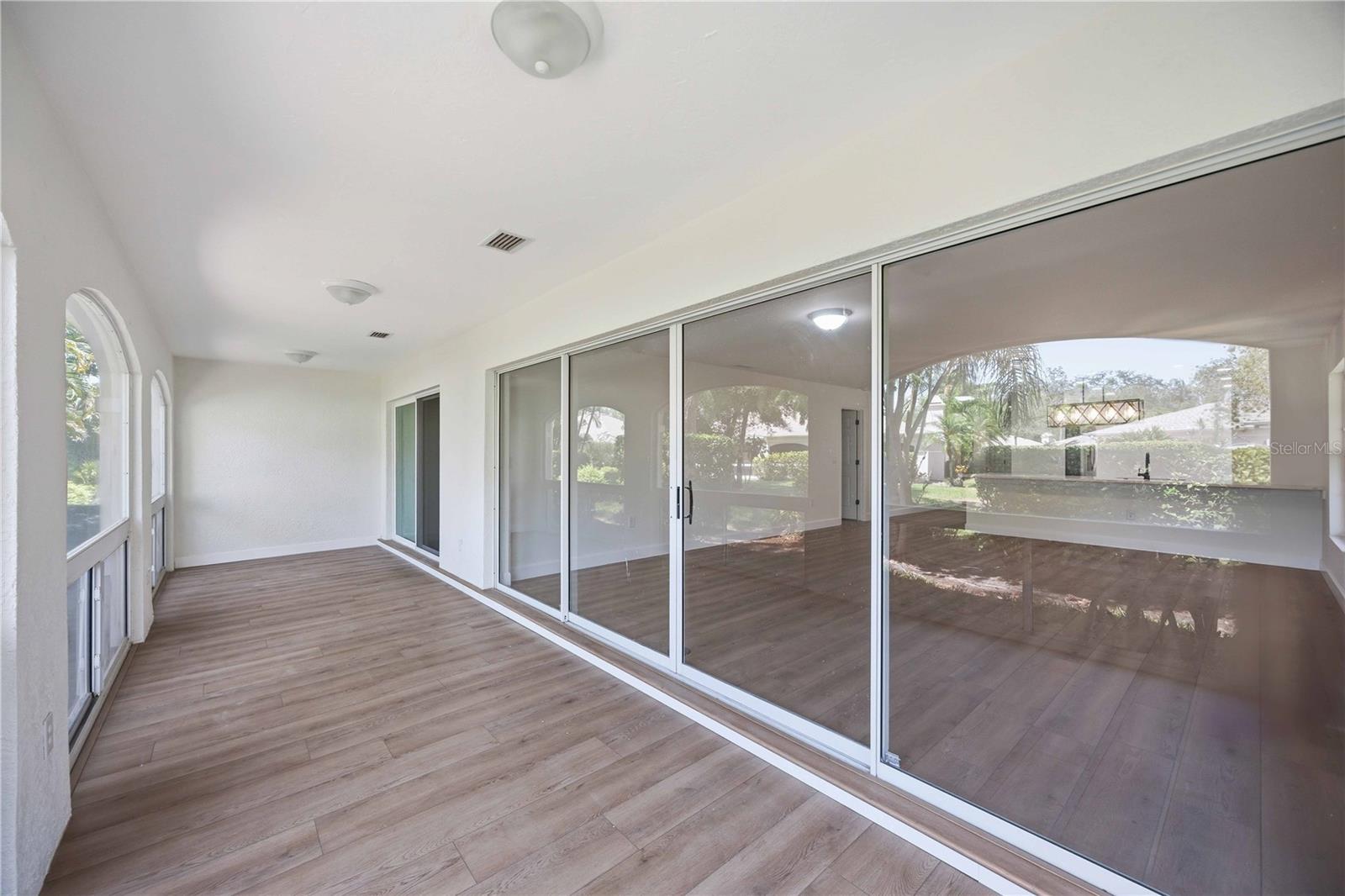 5526 CHANTECLAIRE #31 — photo 44