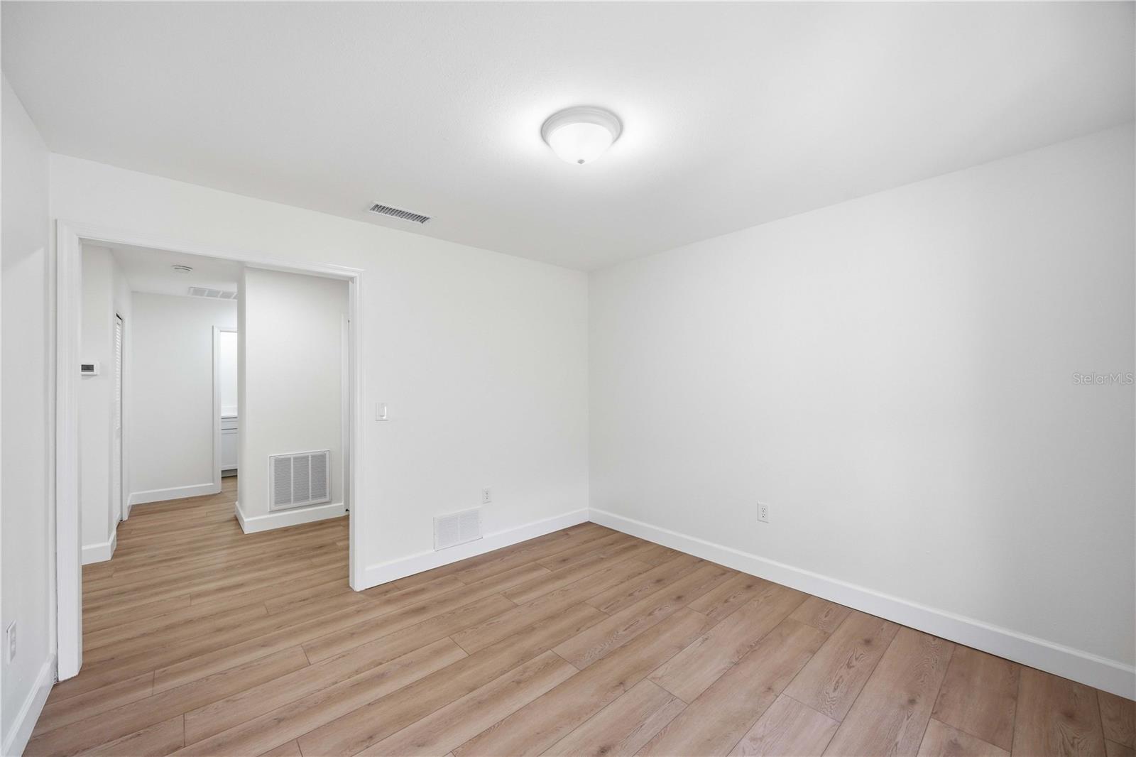 5526 CHANTECLAIRE #31 — photo 26
