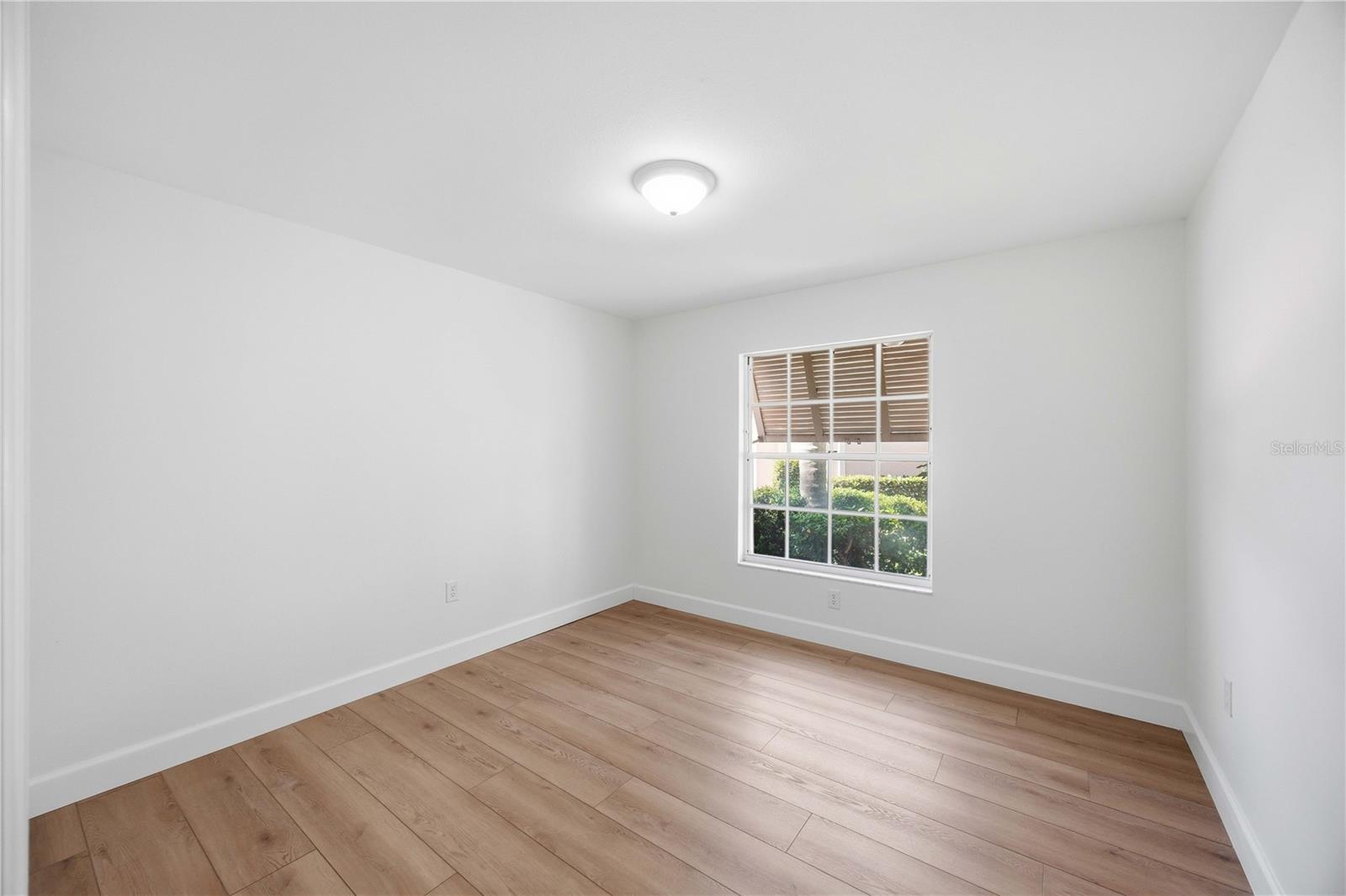 5526 CHANTECLAIRE #31 — photo 25