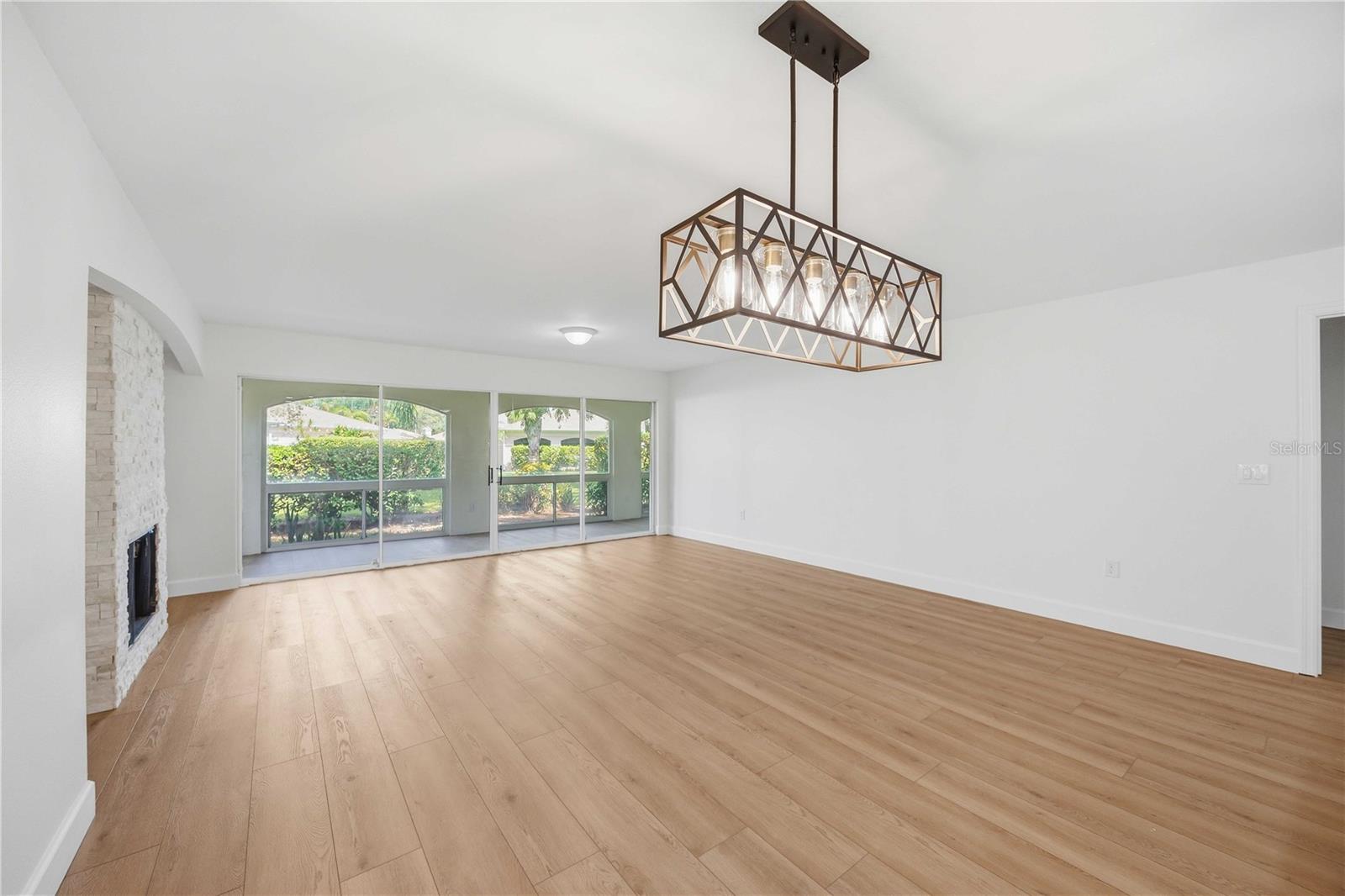 5526 CHANTECLAIRE #31 — photo 11