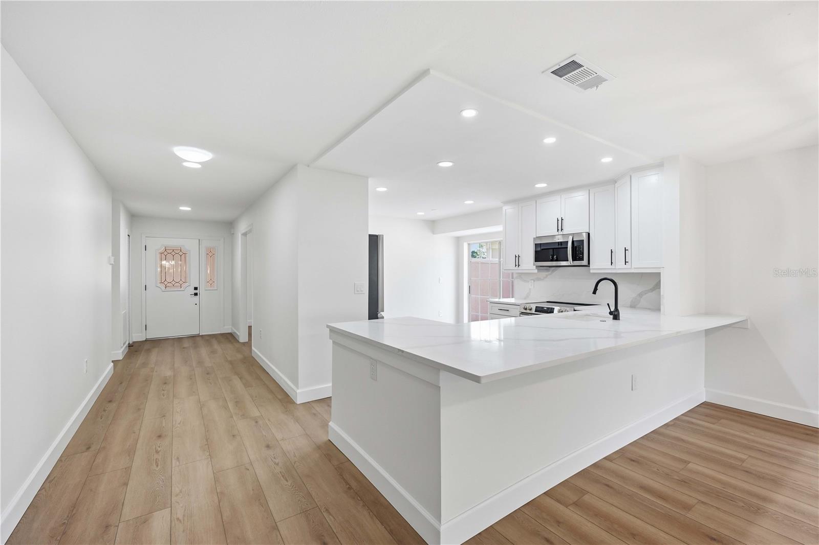 5526 CHANTECLAIRE #31 — photo 12