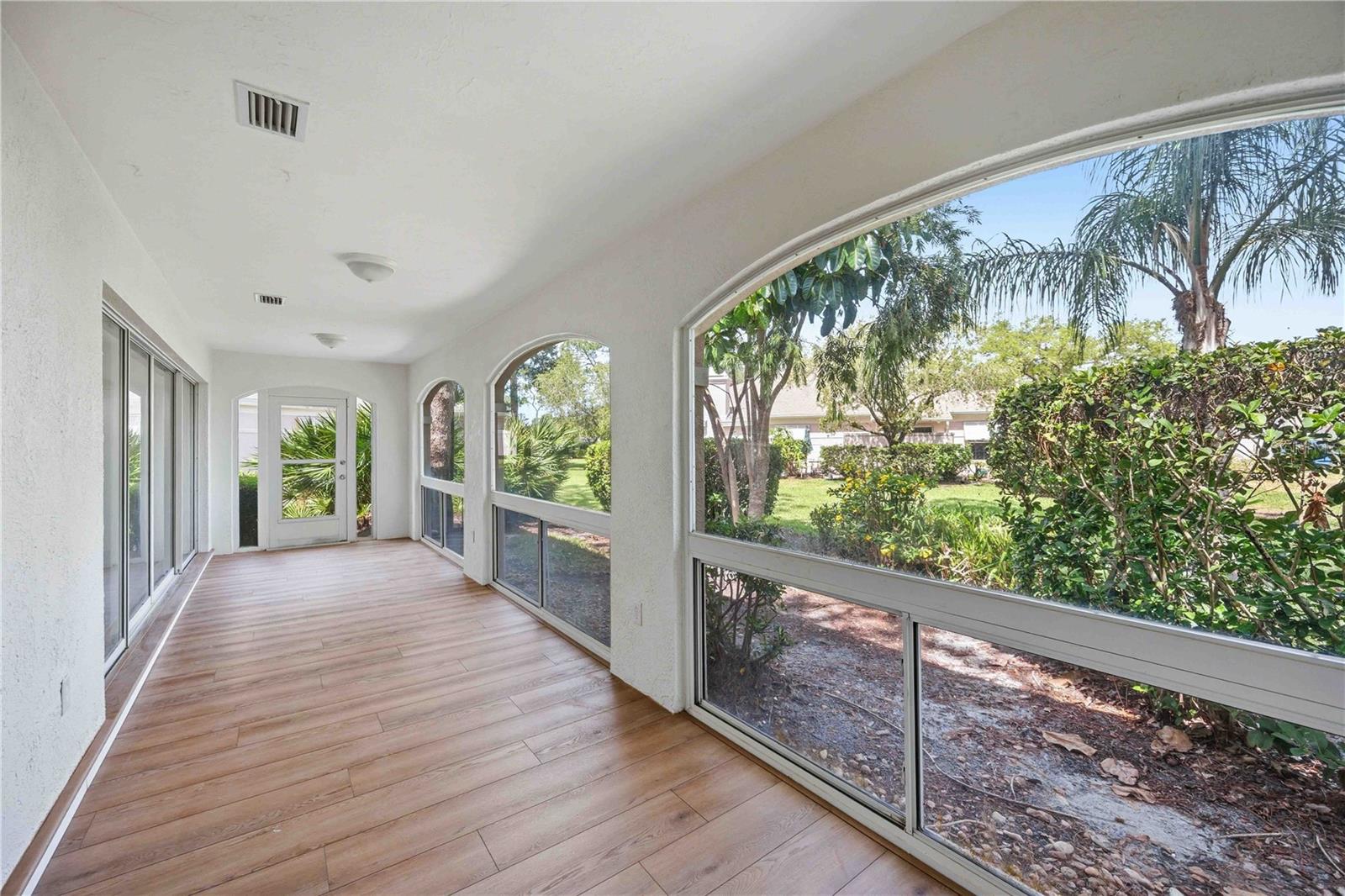5526 CHANTECLAIRE #31 — photo 46