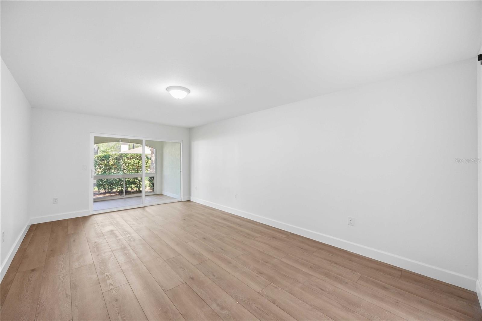 5526 CHANTECLAIRE #31 — photo 30