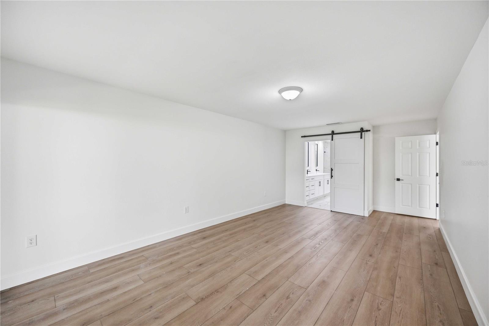 5526 CHANTECLAIRE #31 — photo 31