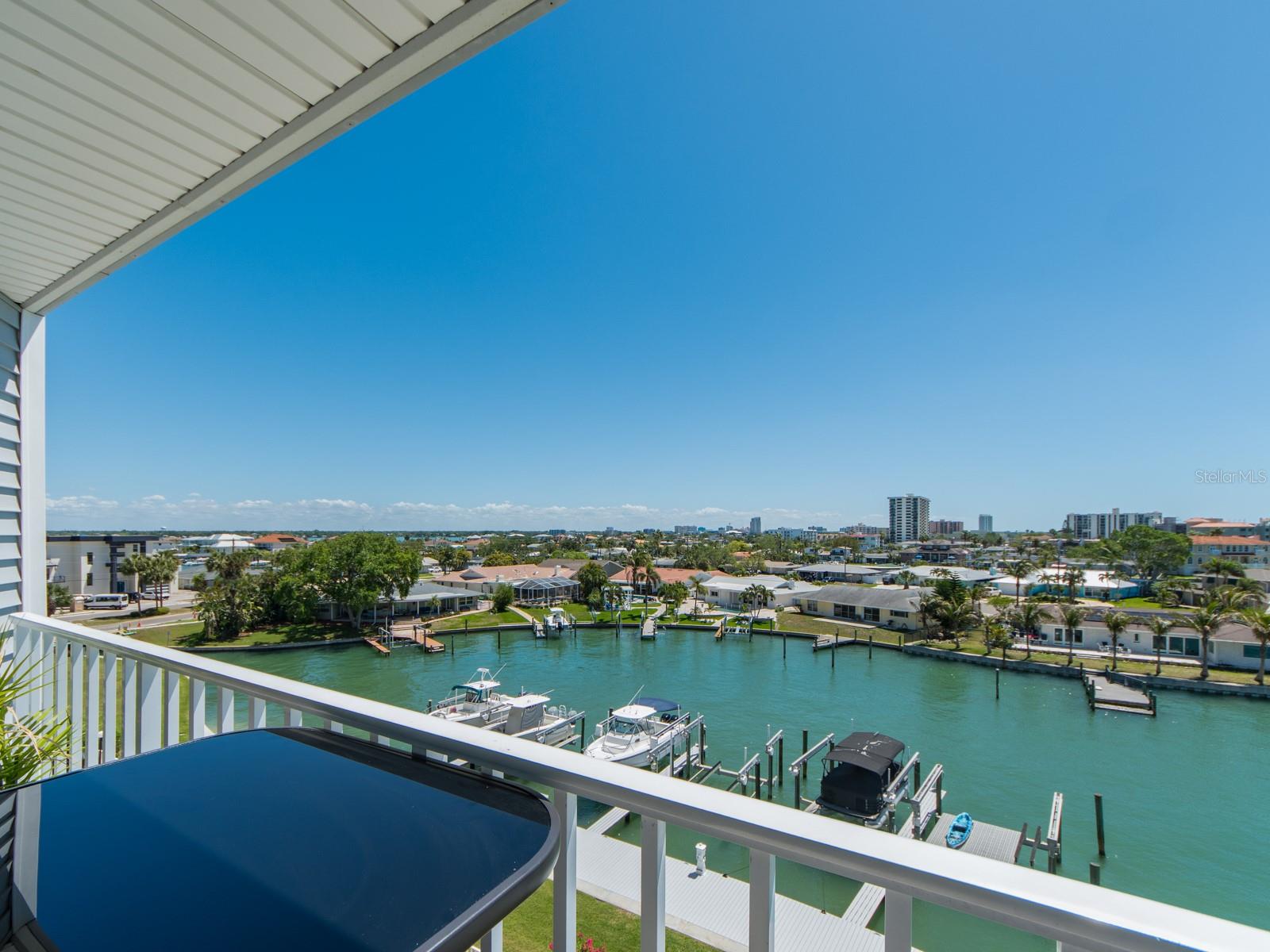 610 ISLAND WAY #407 — photo 30