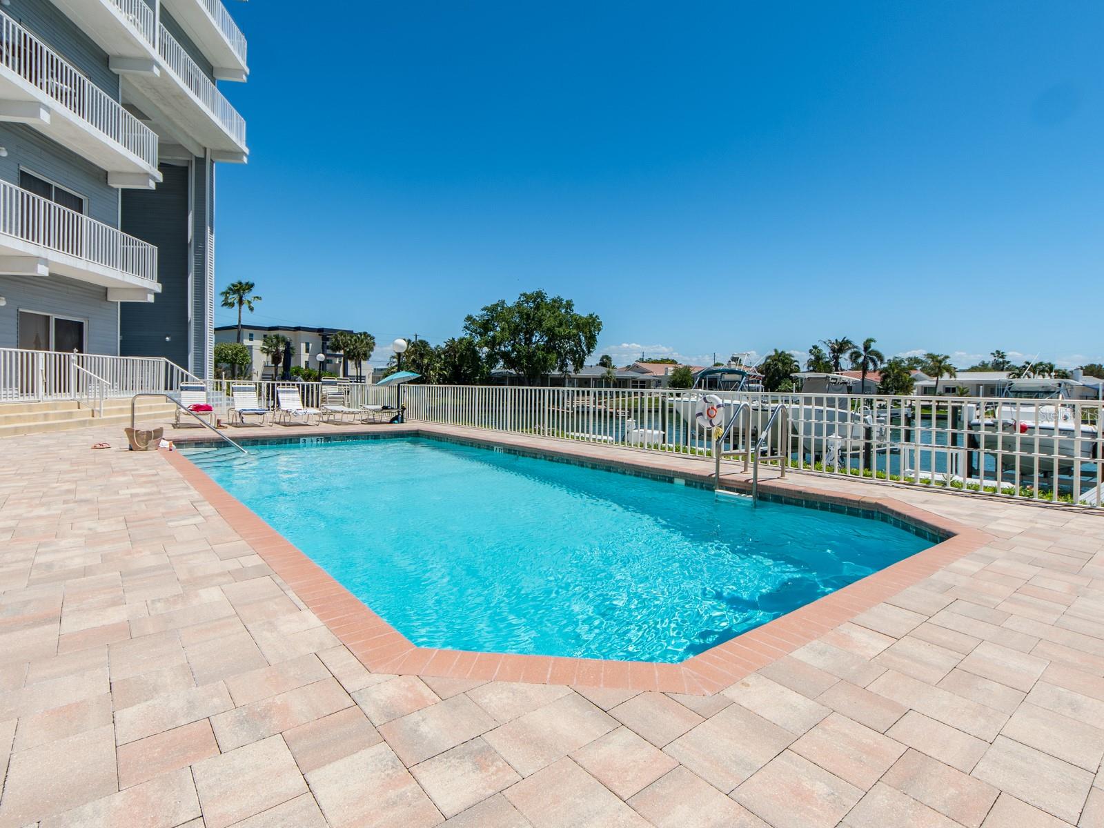 610 ISLAND WAY #407 — photo 34