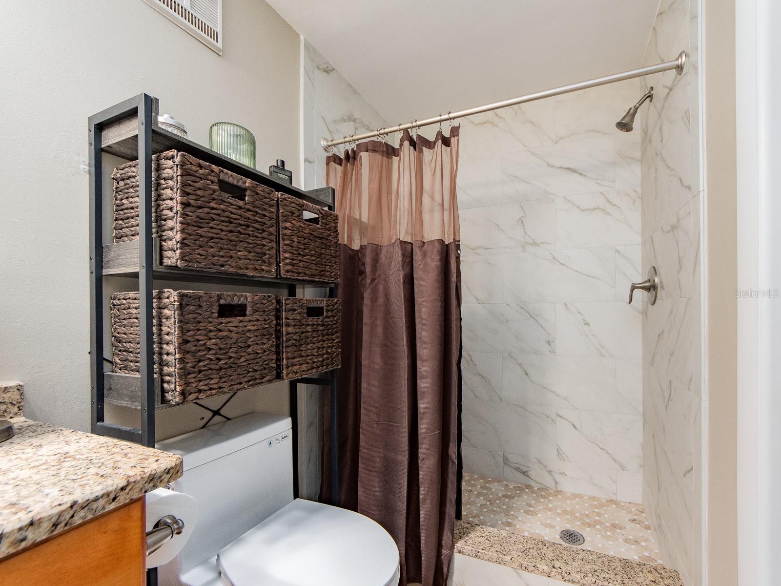 610 ISLAND WAY #407 — photo 26